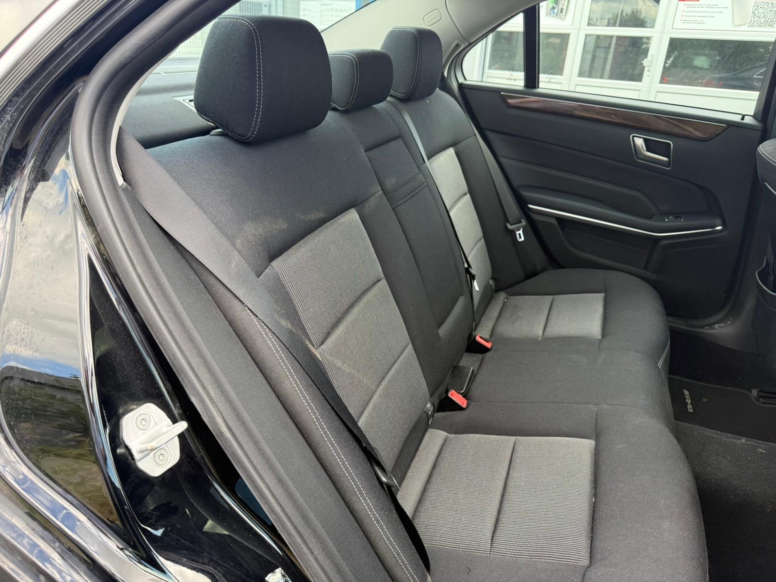 MERCEDES-BENZ E 350 BlueTEC Elégance 4Matic 7G-Tronic-image-8