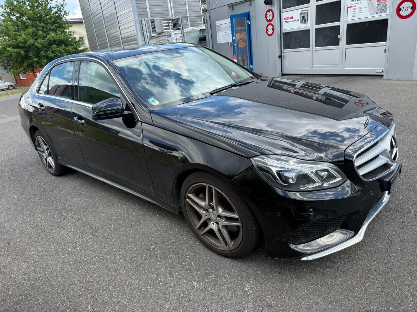MERCEDES-BENZ E 350 BlueTEC Elégance 4Matic 7G-Tronic-showroom-element-2