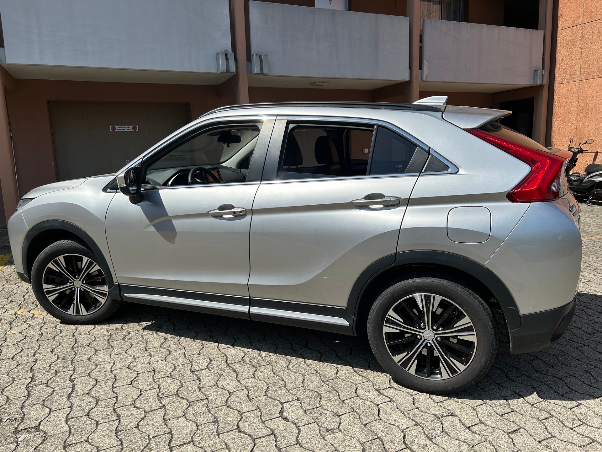 MITSUBISHI 1.5 T Diamond 4x4-image-3
