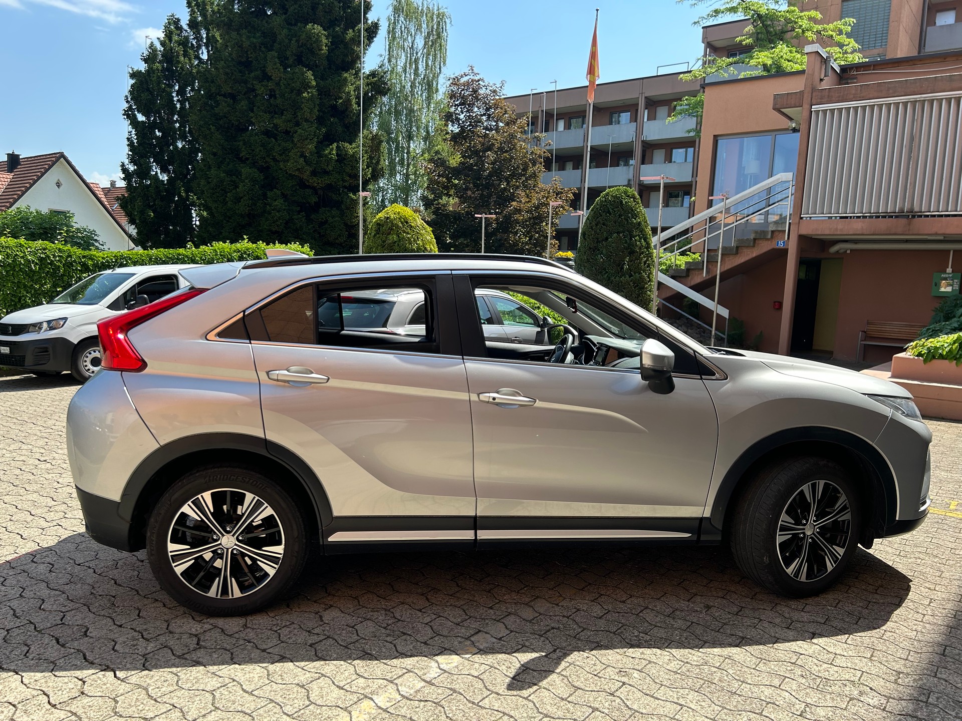 MITSUBISHI 1.5 T Diamond 4x4-image-1