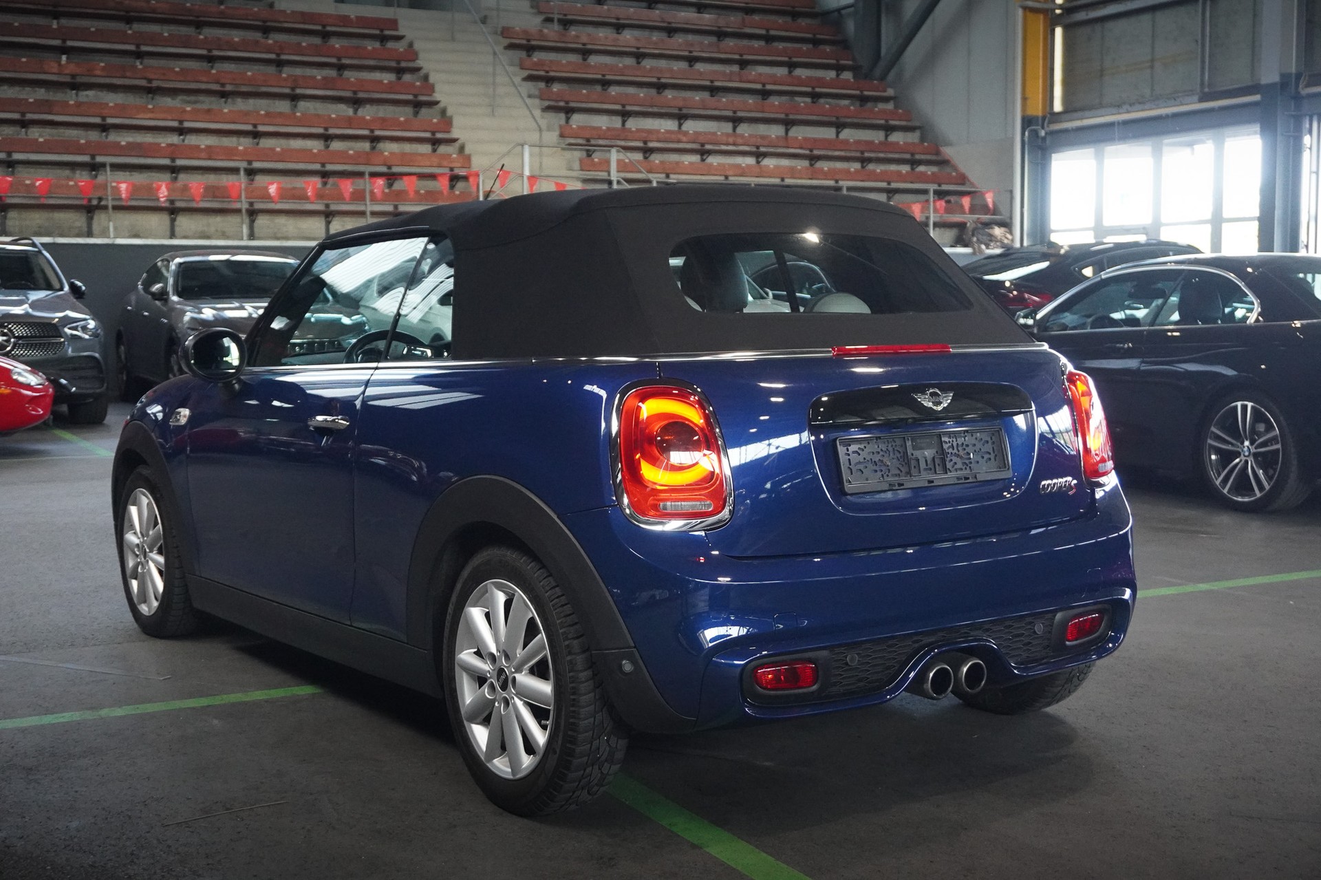MINI Cooper S Cabriolet Steptronic-image-2