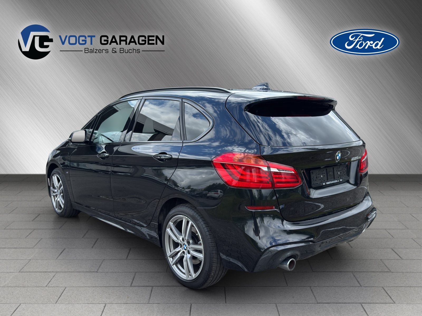 BMW 225xe Active Tourer-image-3