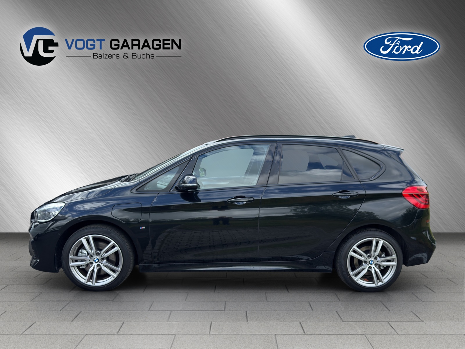 BMW 225xe Active Tourer-image-2