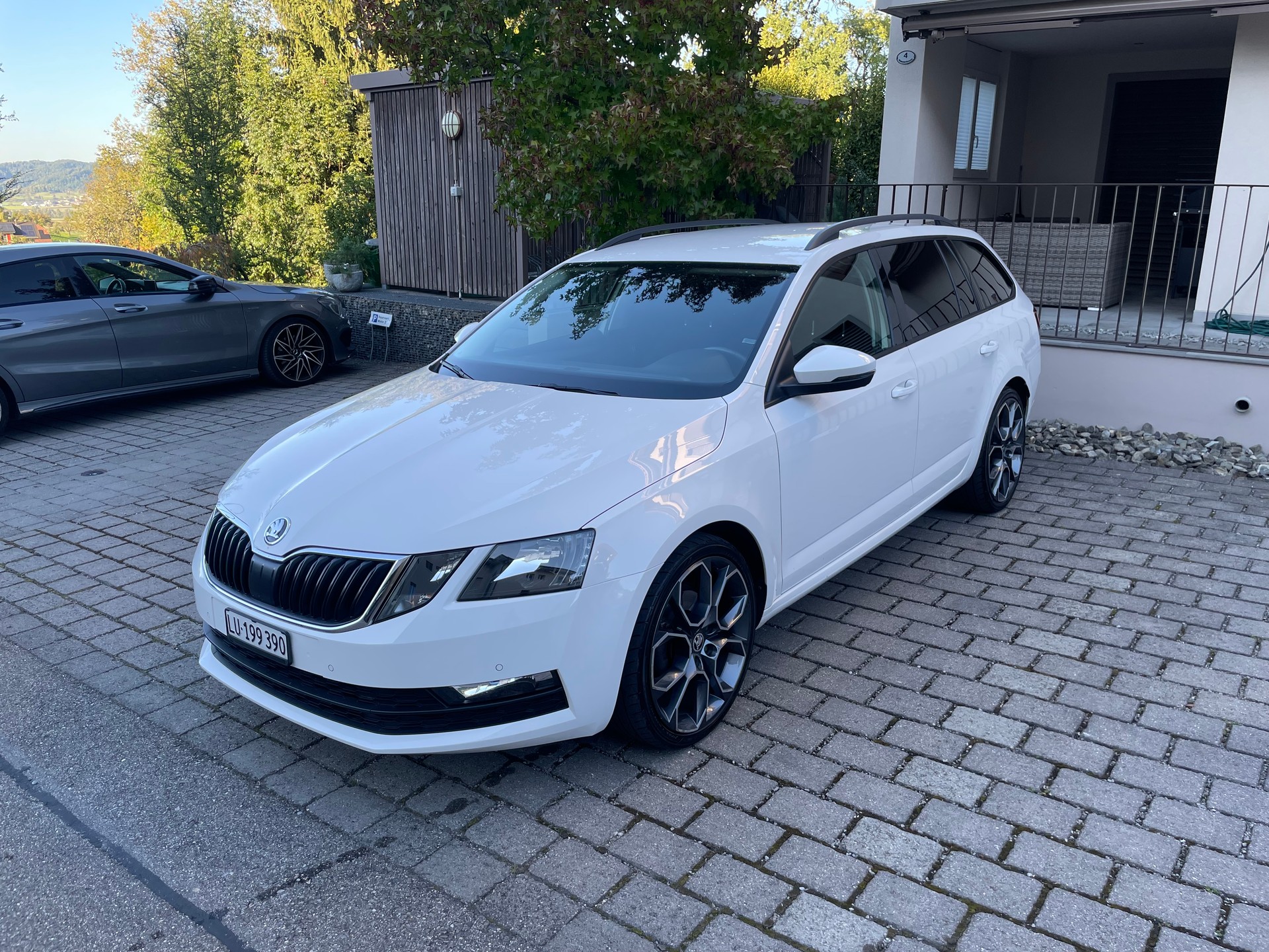 SKODA 2.0 TDI 150 Ambition 4x4 DSG-image-0