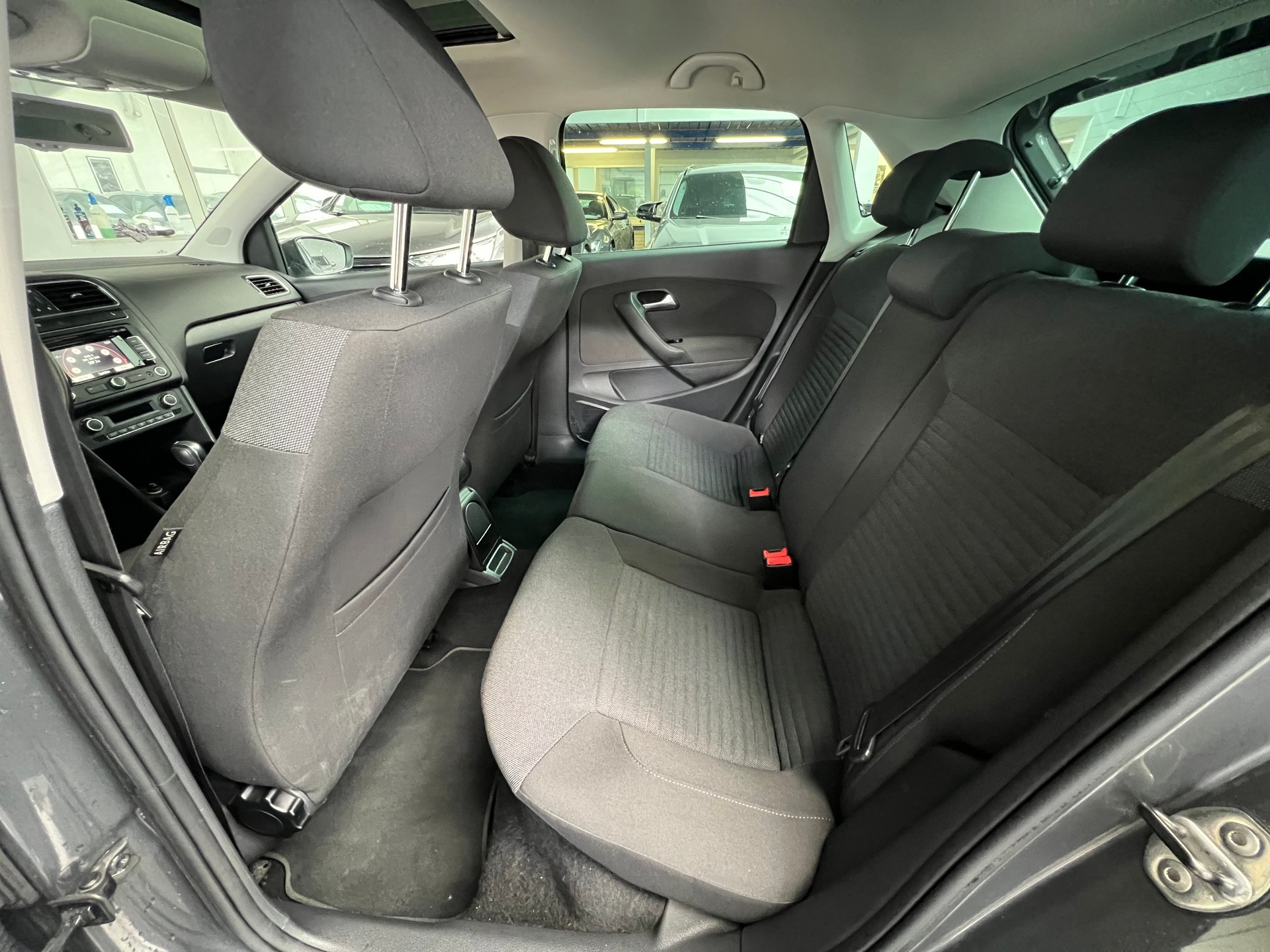 VW Polo 1.2 TSI R-Line Design DSG-image-9