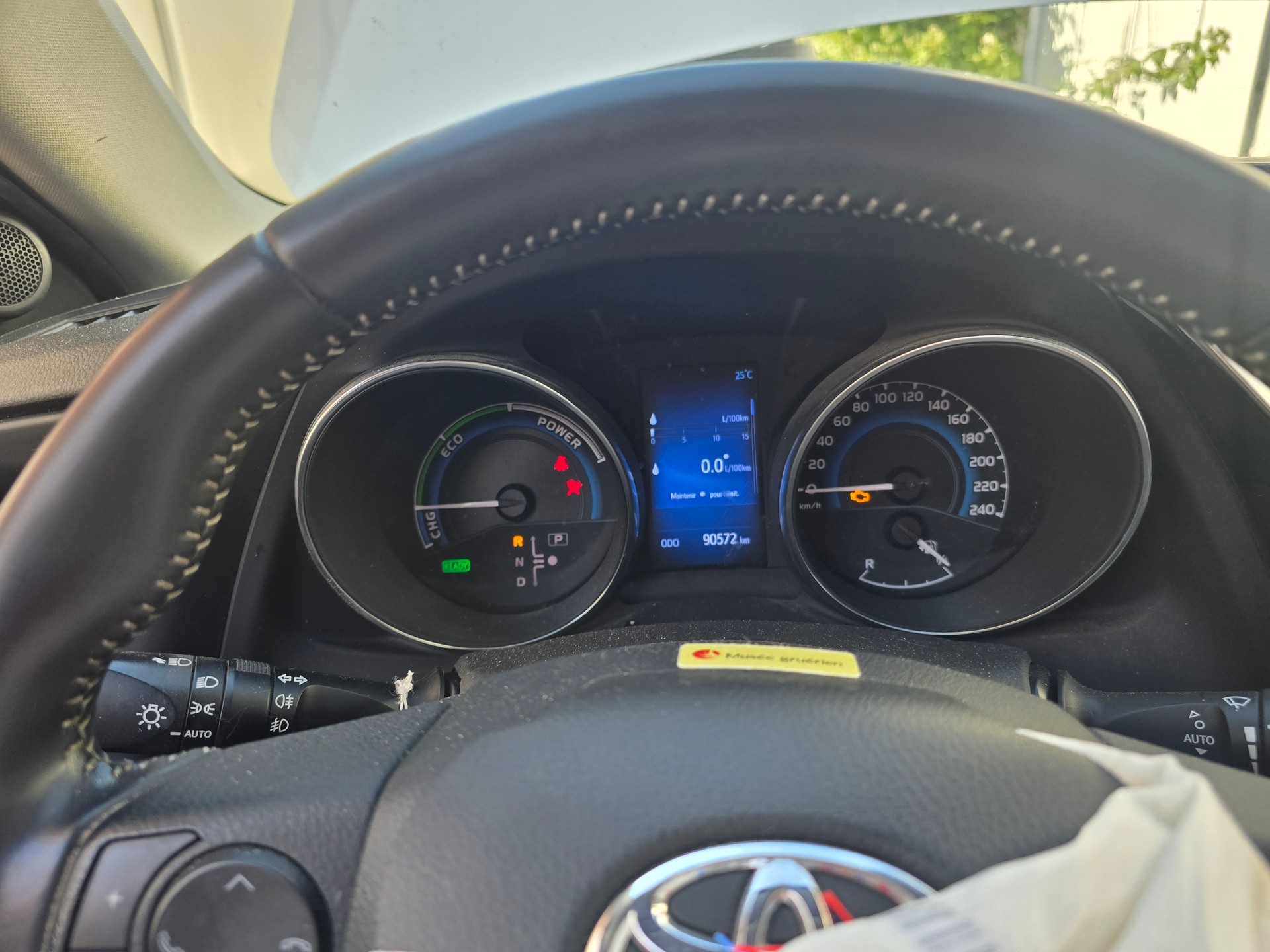 TOYOTA Auris Touring Sports 1.8 HSD Terra e-CVT-image-11