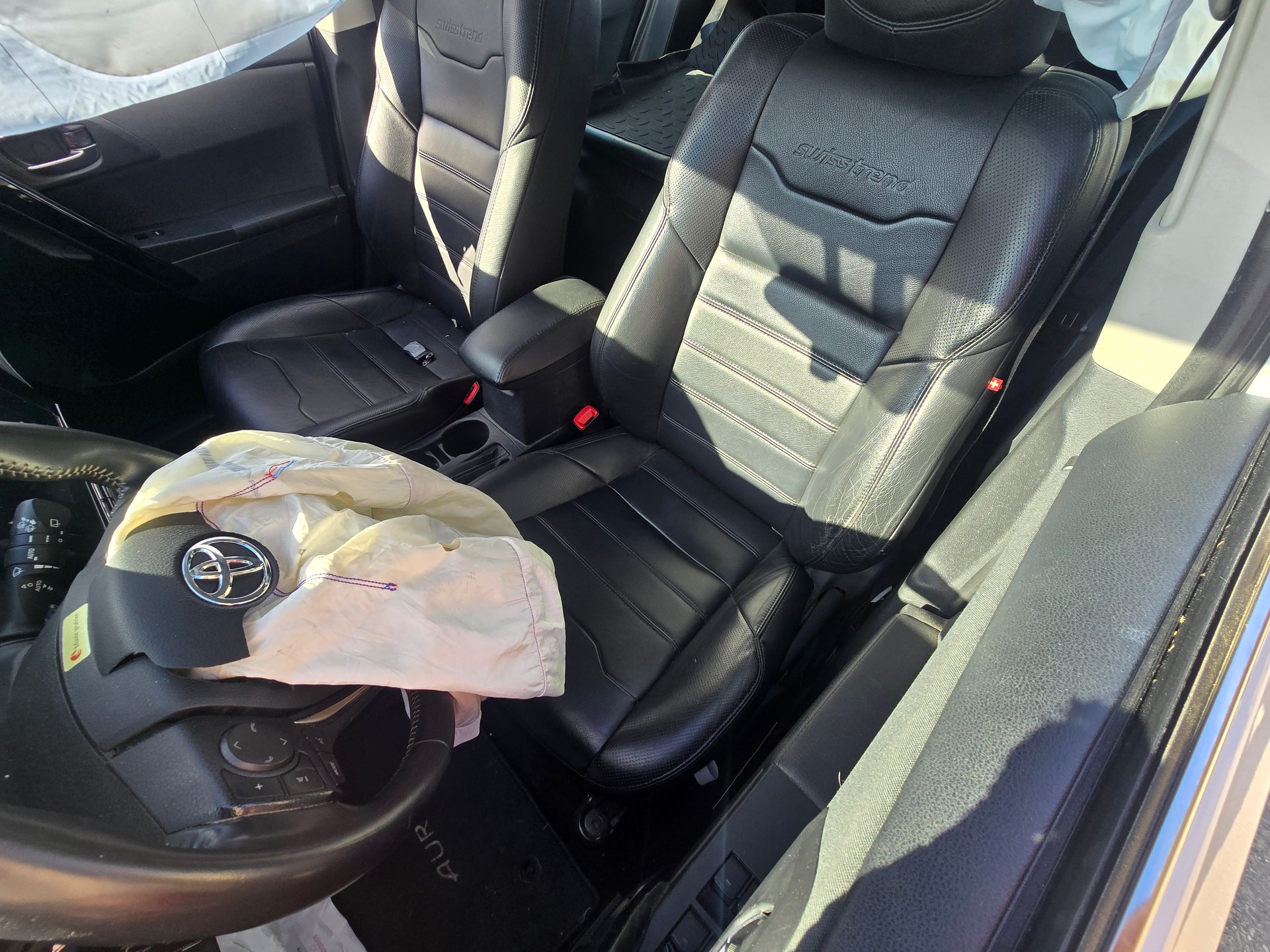 TOYOTA Auris Touring Sports 1.8 HSD Terra e-CVT-image-13