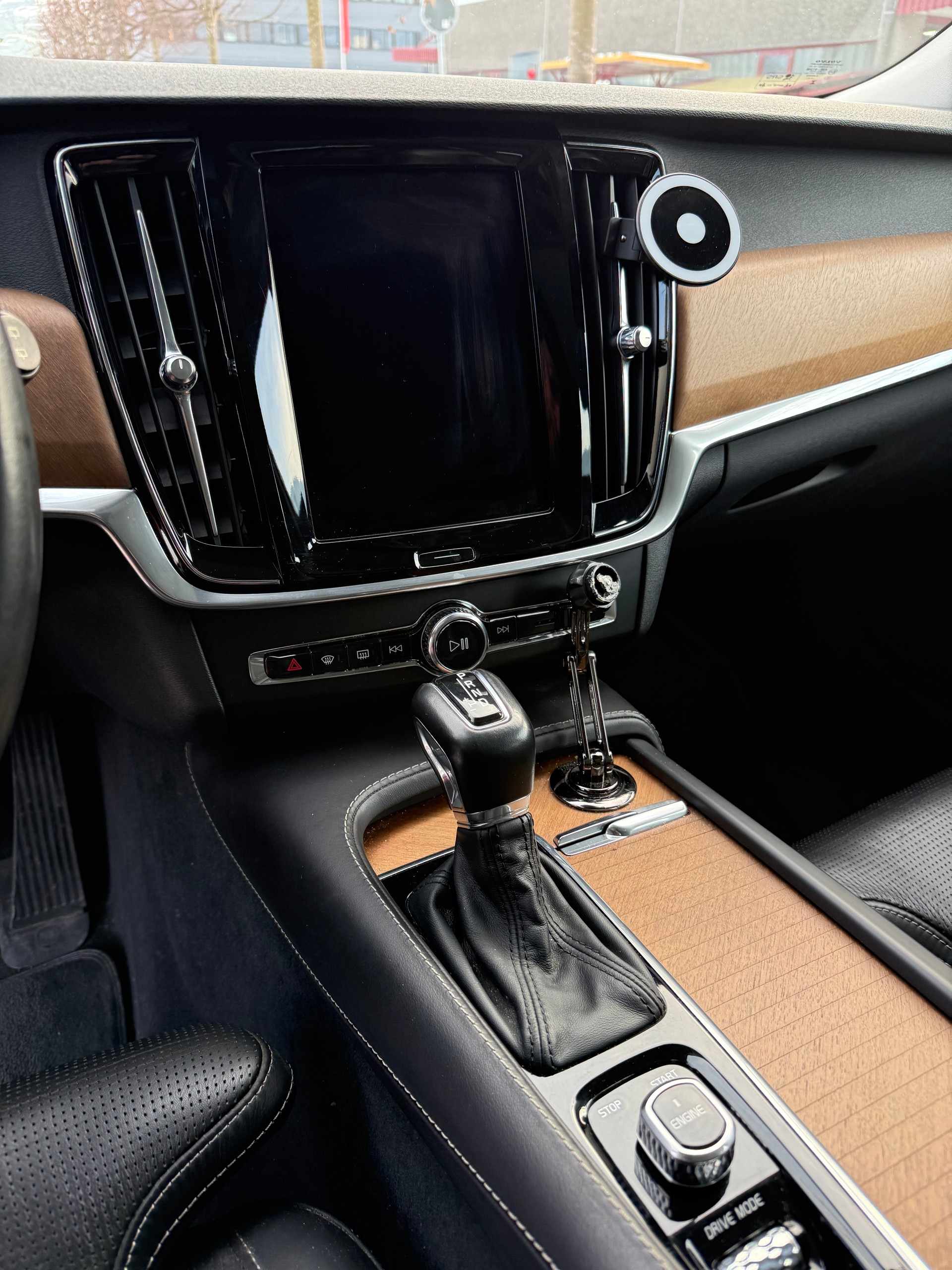 VOLVO 2.0 D5 Inscription AWD-image-12