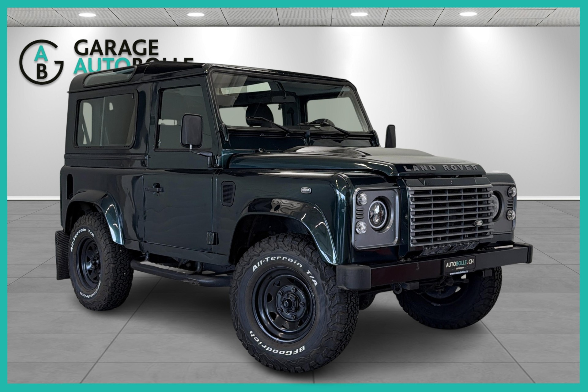 LAND ROVER Defender 90 2.2 TD4 Station Wagon-image-0