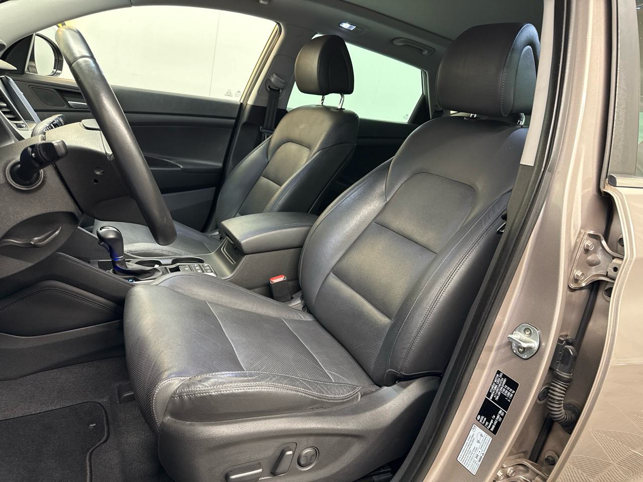 HYUNDAI Tucson 1.6 TGDI Launch Edition 4WD ic-image-3