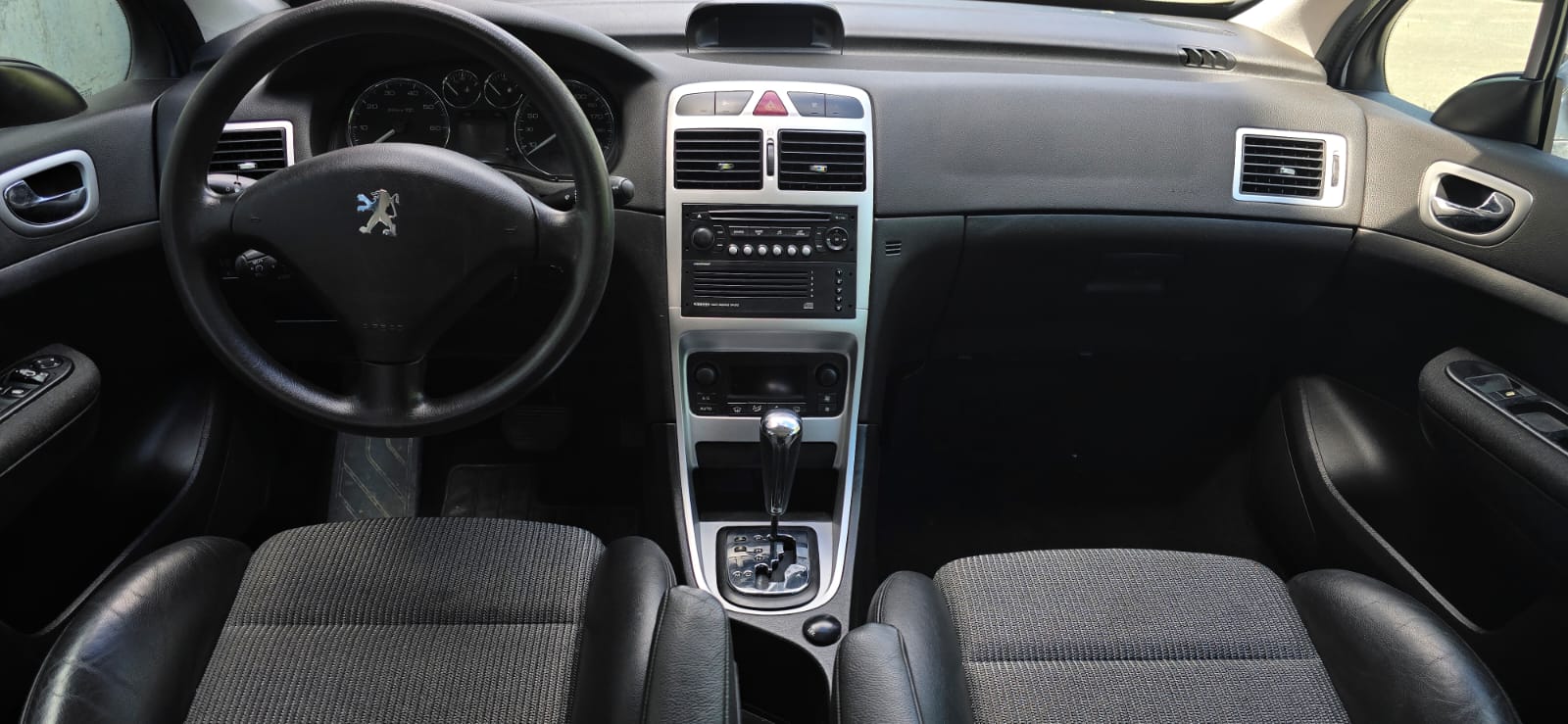 PEUGEOT 307 2.0 16V XS automatique-image-7
