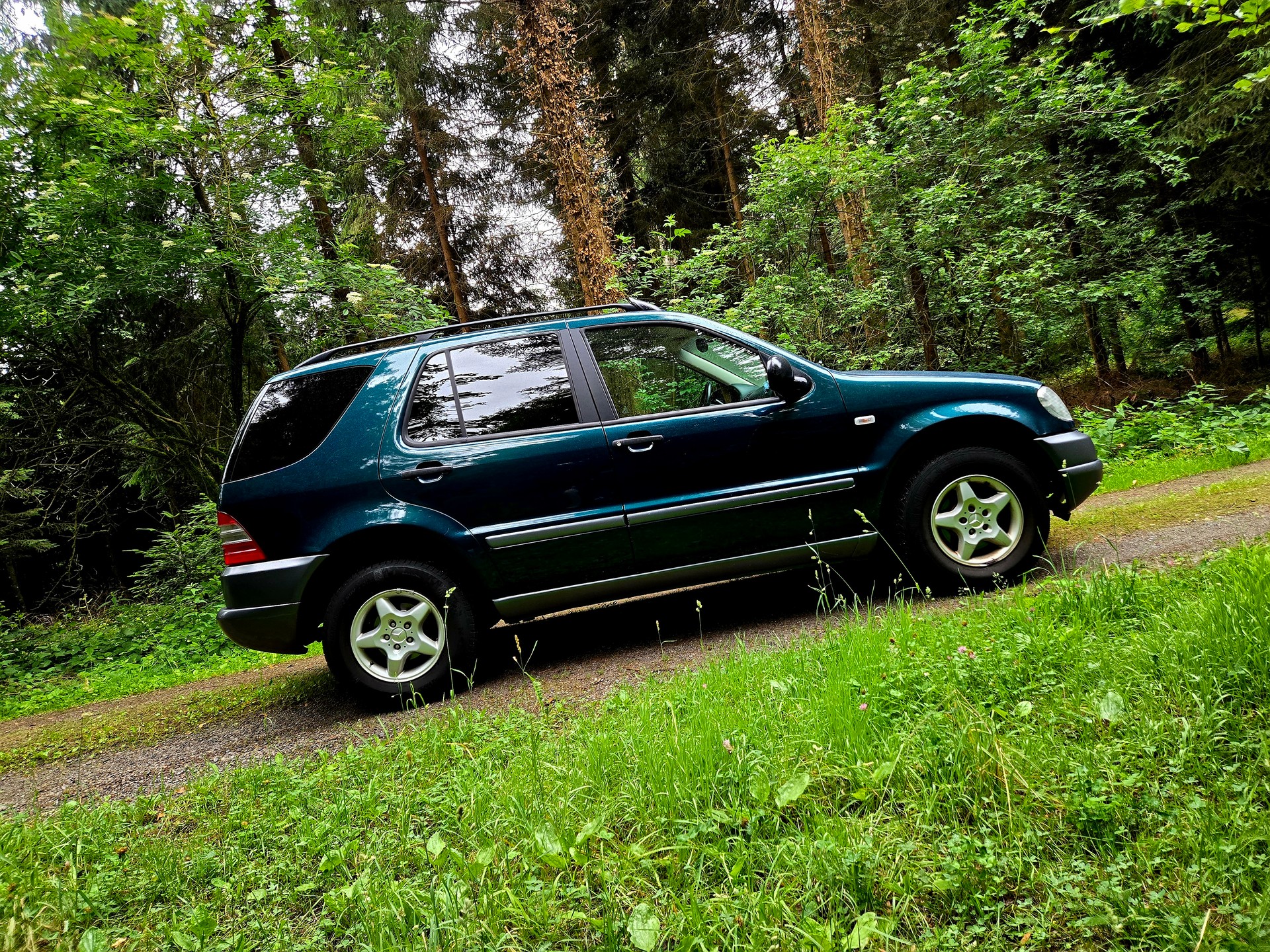 MERCEDES-BENZ ML 320 Automatic-image-9