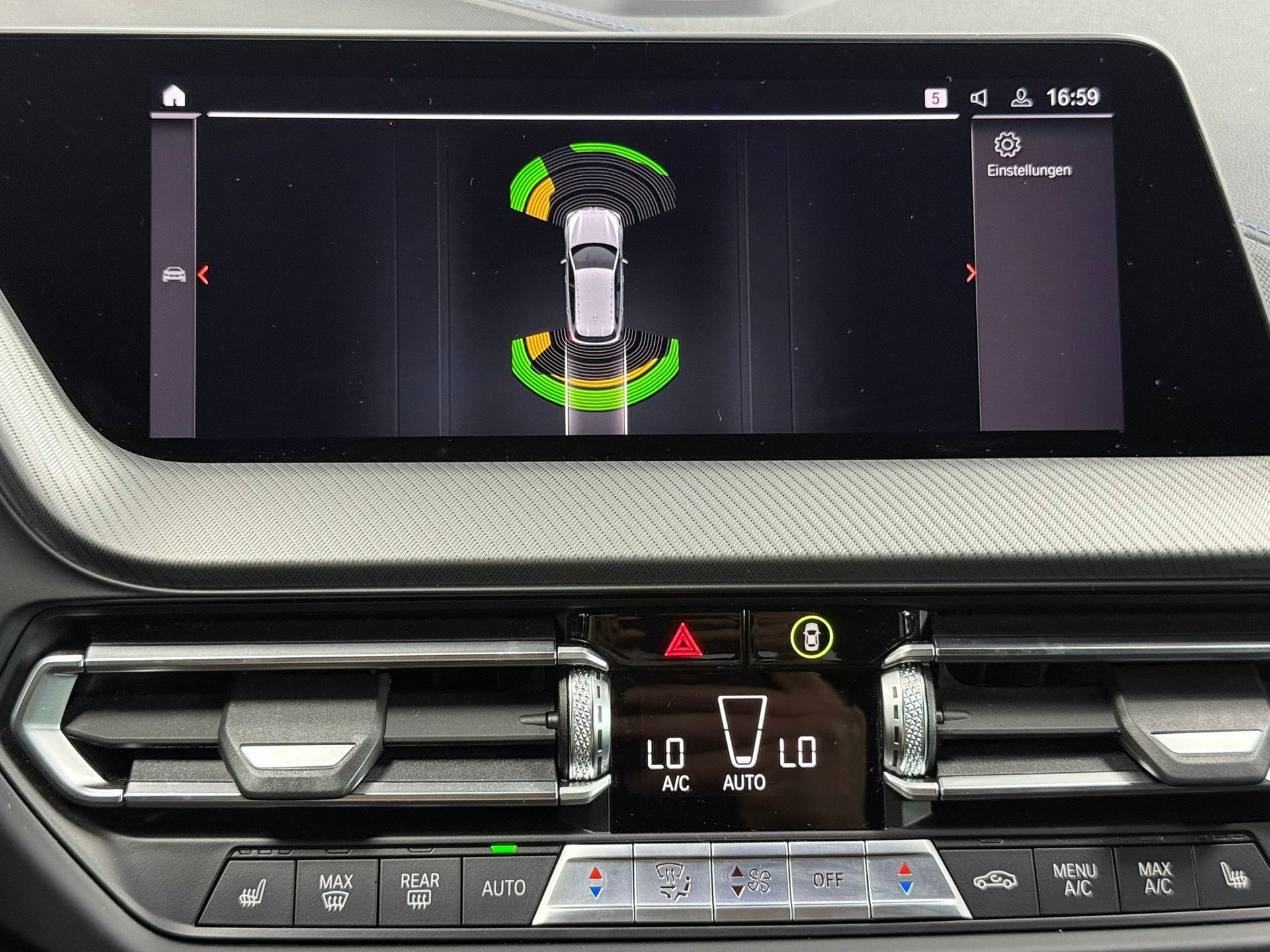 BMW M135i xDrive Steptronic-image-20
