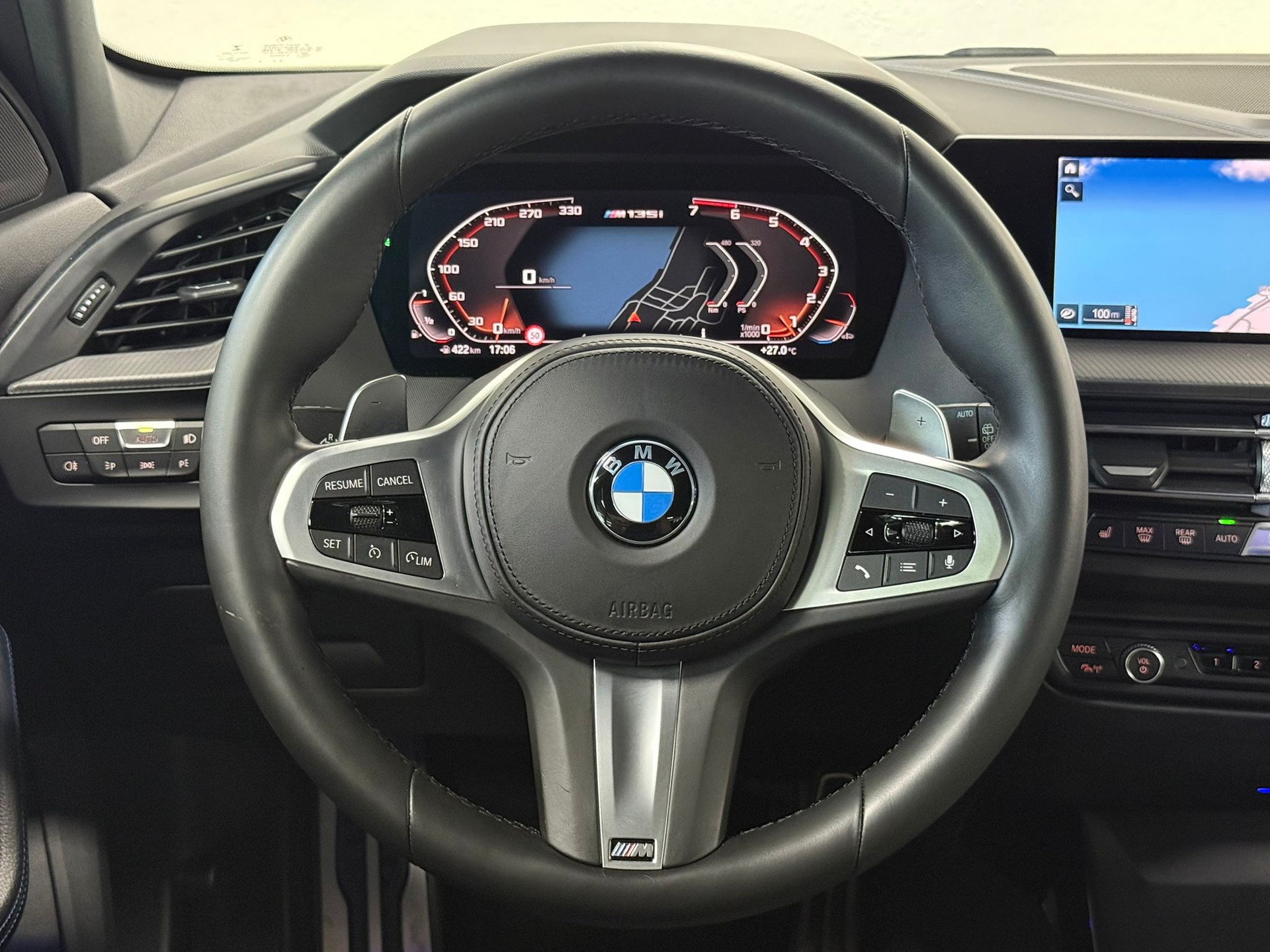 BMW M135i xDrive Steptronic-image-15