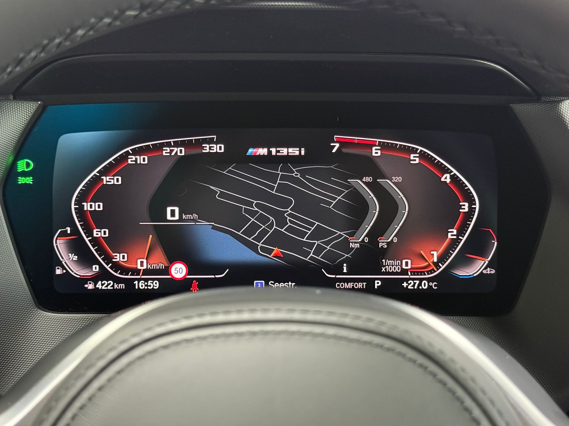 BMW M135i xDrive Steptronic-image-18
