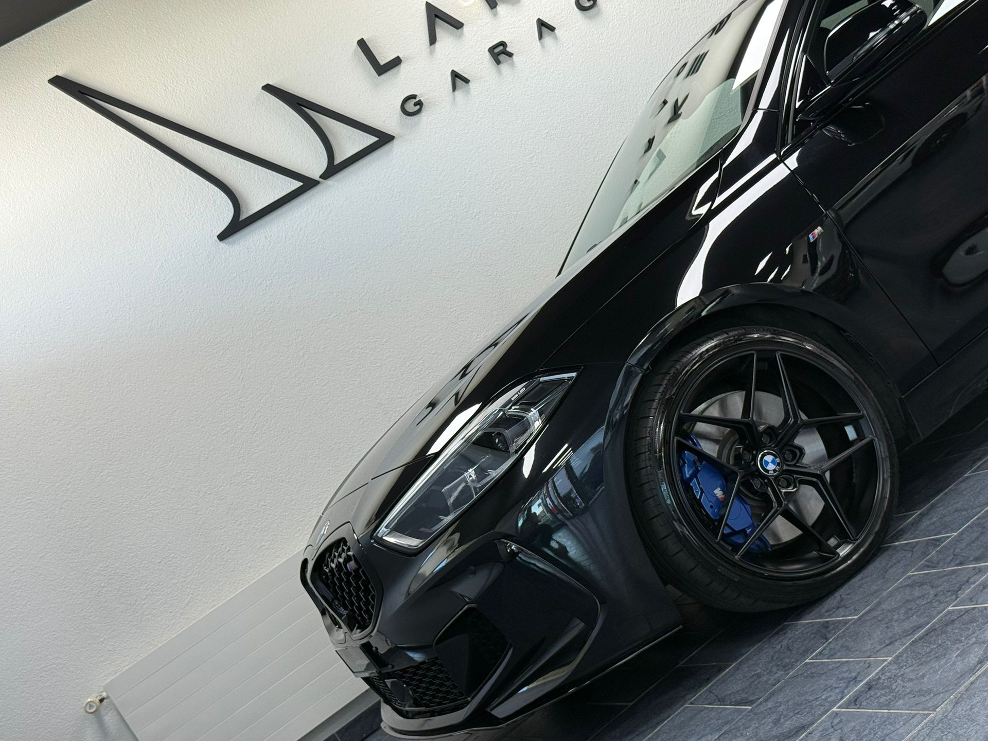BMW M135i xDrive Steptronic-image-8