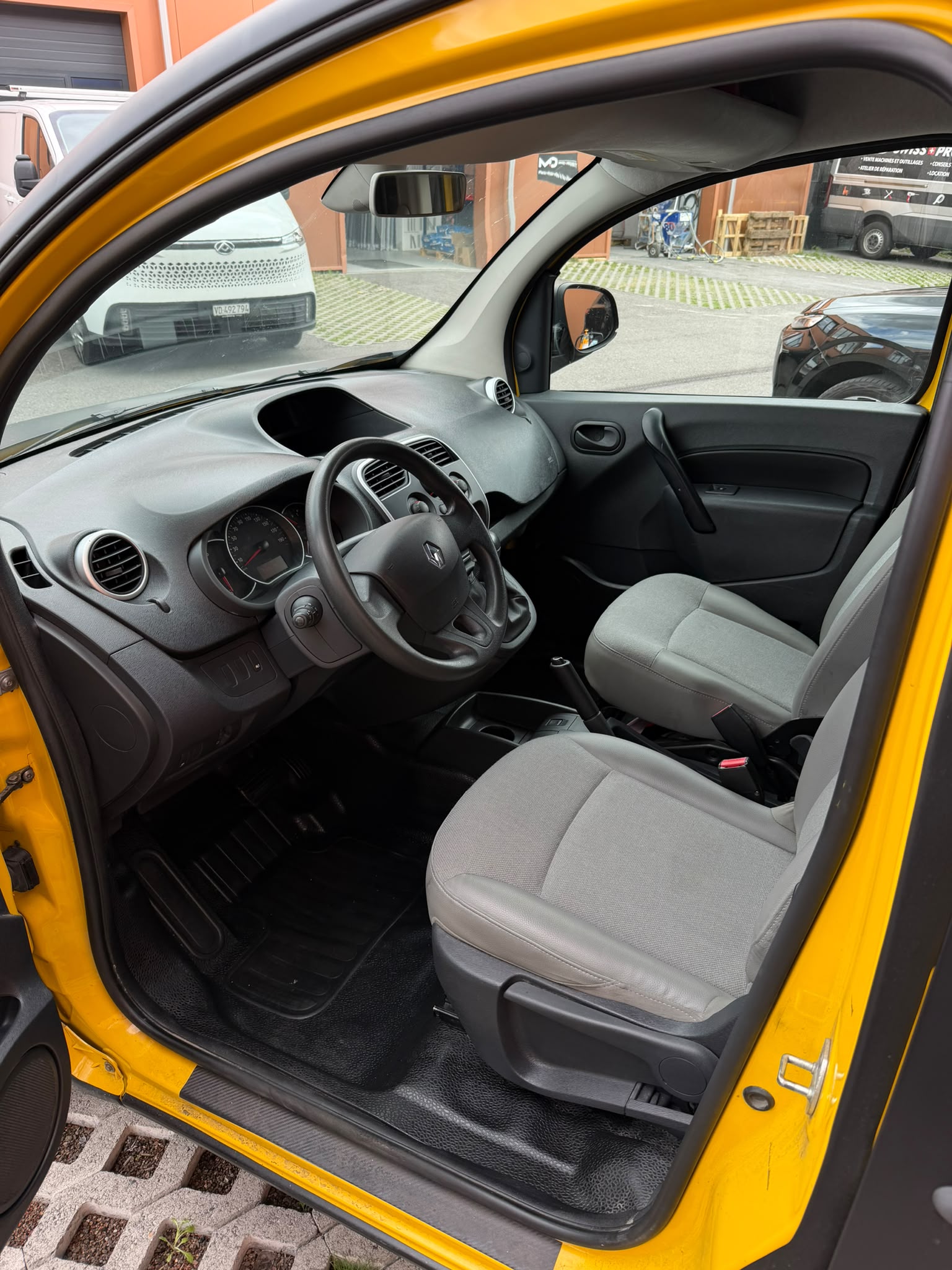 RENAULT 1.5 dCi 90 Business-image-4