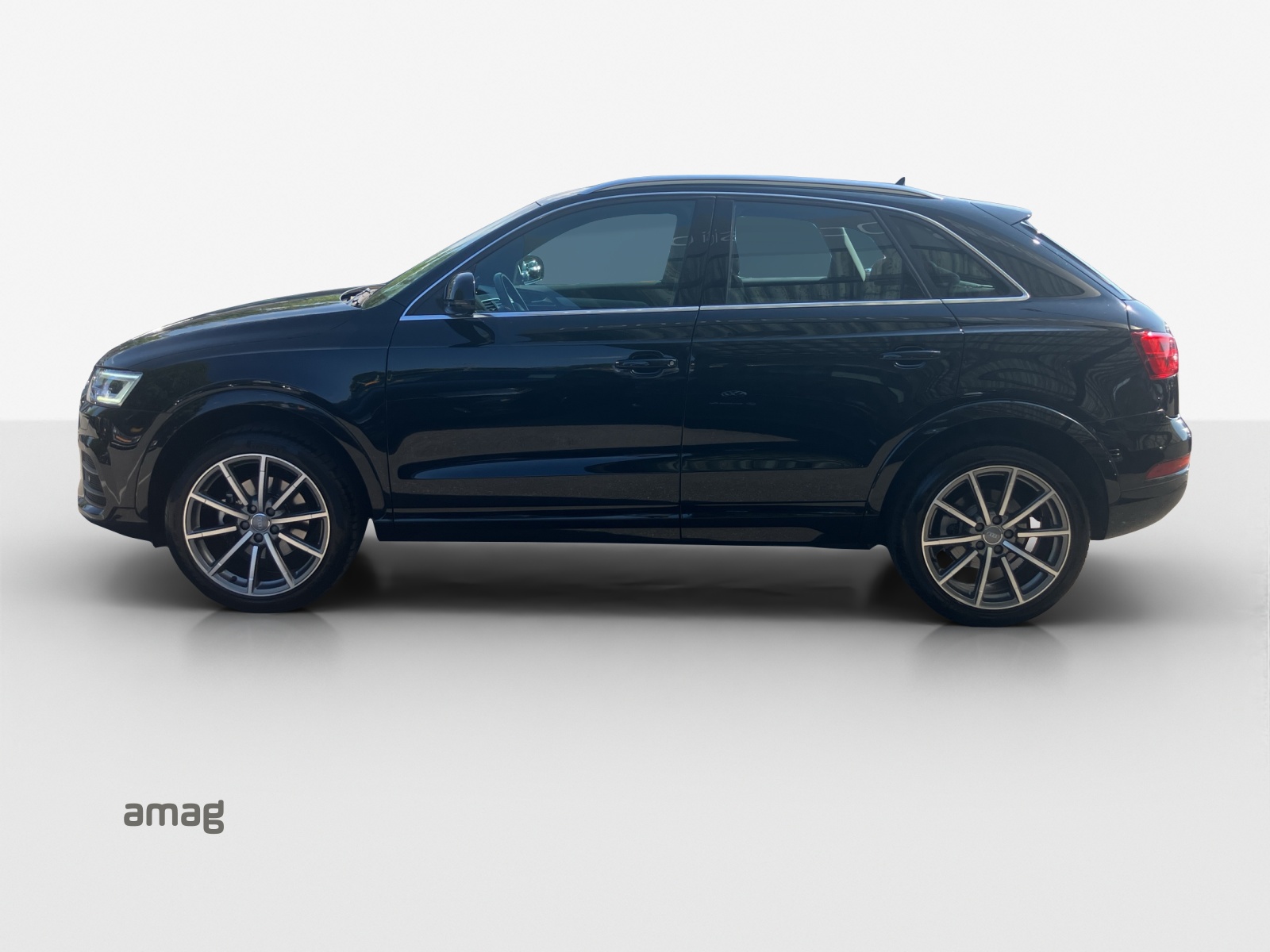 AUDI Q3 2.0 TFSI sport quattro S-tronic-image-1