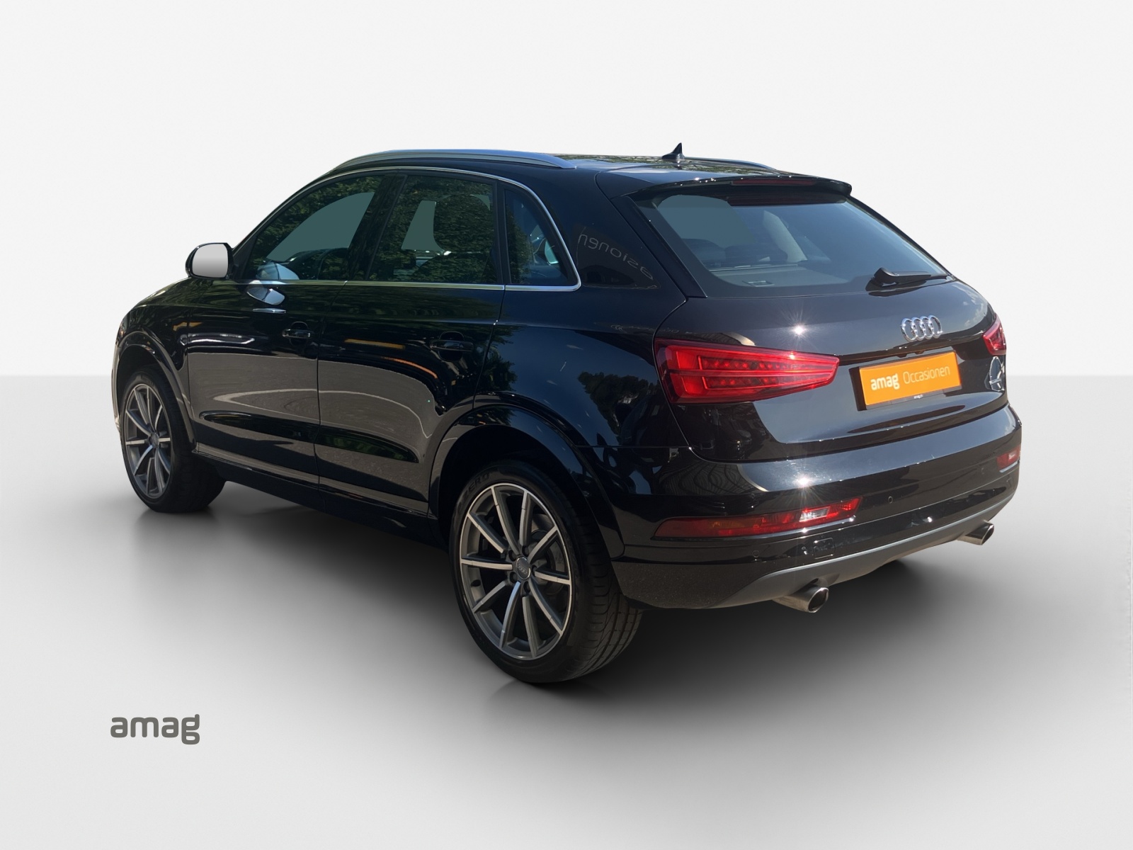AUDI Q3 2.0 TFSI sport quattro S-tronic-image-2