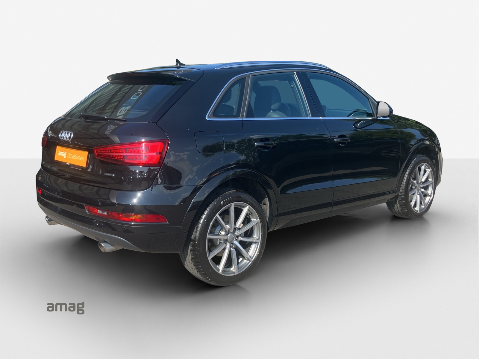 AUDI Q3 2.0 TFSI sport quattro S-tronic-image-4