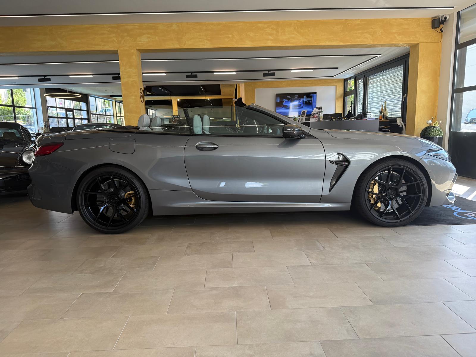 BMW M8 xDrive M Competition Steptronic-showroom-element-2