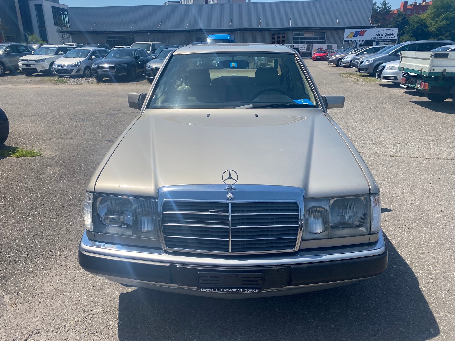 MERCEDES-BENZ 300 D Automatic-image-0