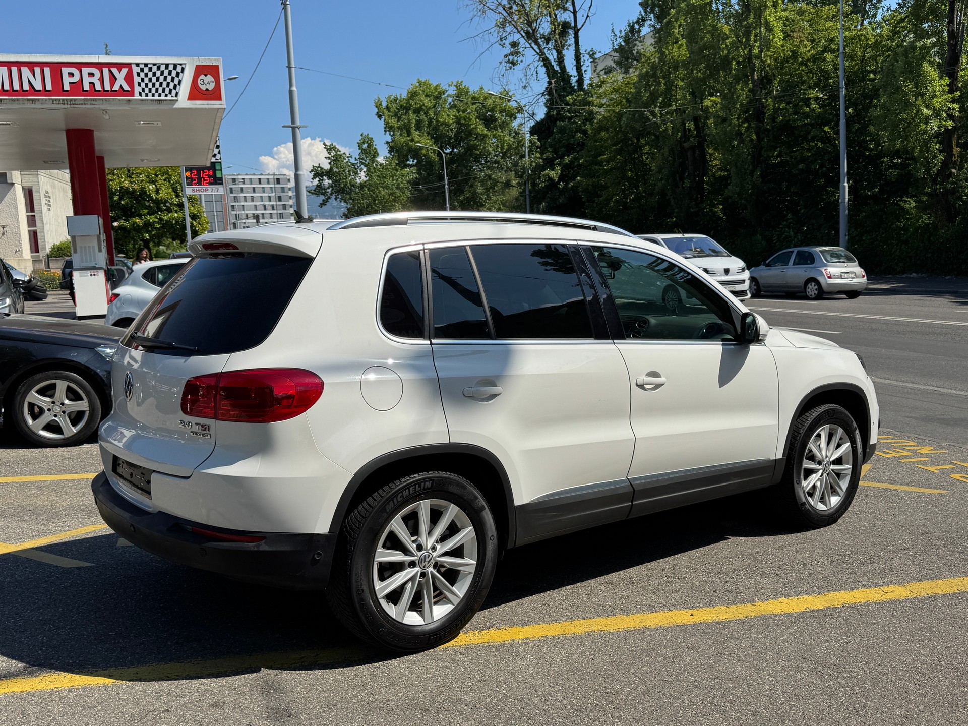 VW Tiguan 2.0 TSI Sport&Style 4Motion DSG-image-3