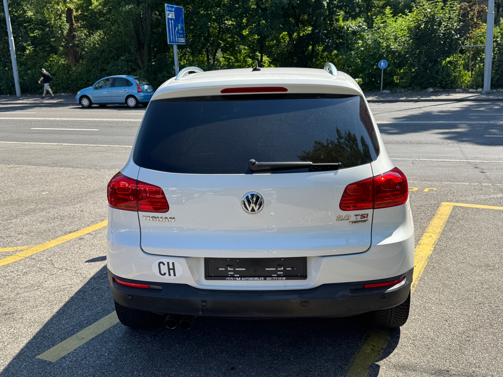 VW Tiguan 2.0 TSI Sport&Style 4Motion DSG-image-4