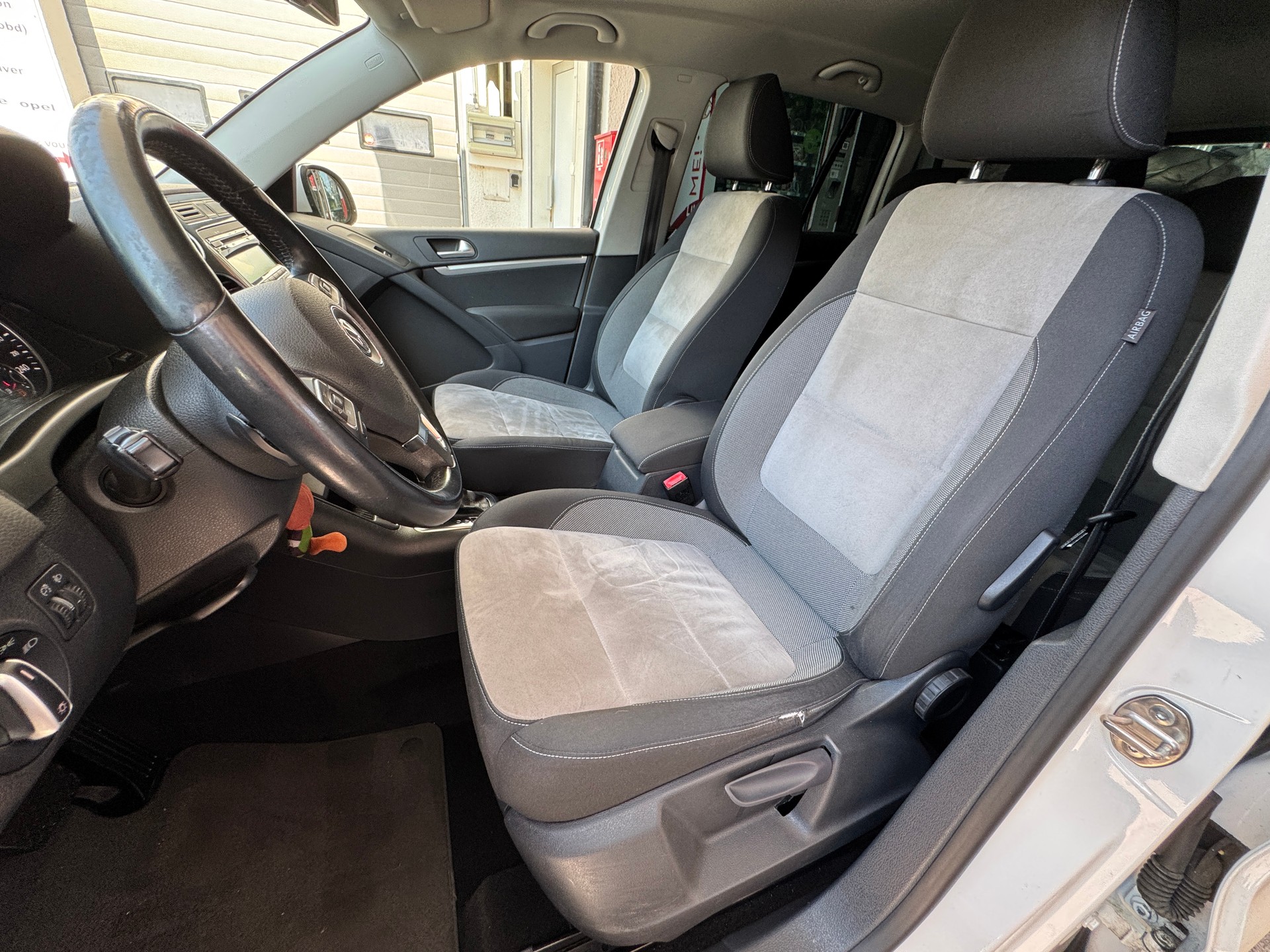 VW Tiguan 2.0 TSI Sport&Style 4Motion DSG-image-6
