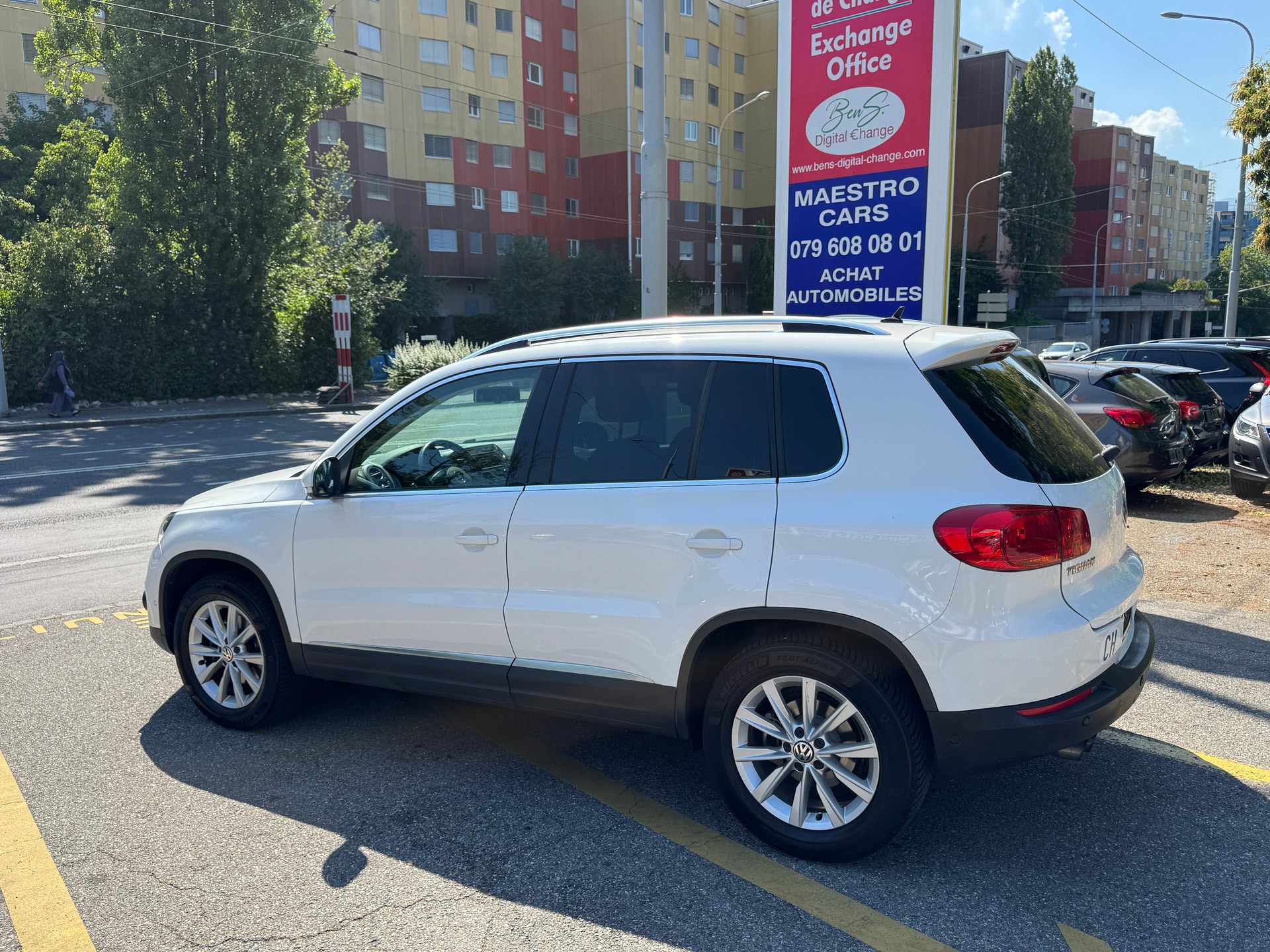 VW Tiguan 2.0 TSI Sport&Style 4Motion DSG-image-5