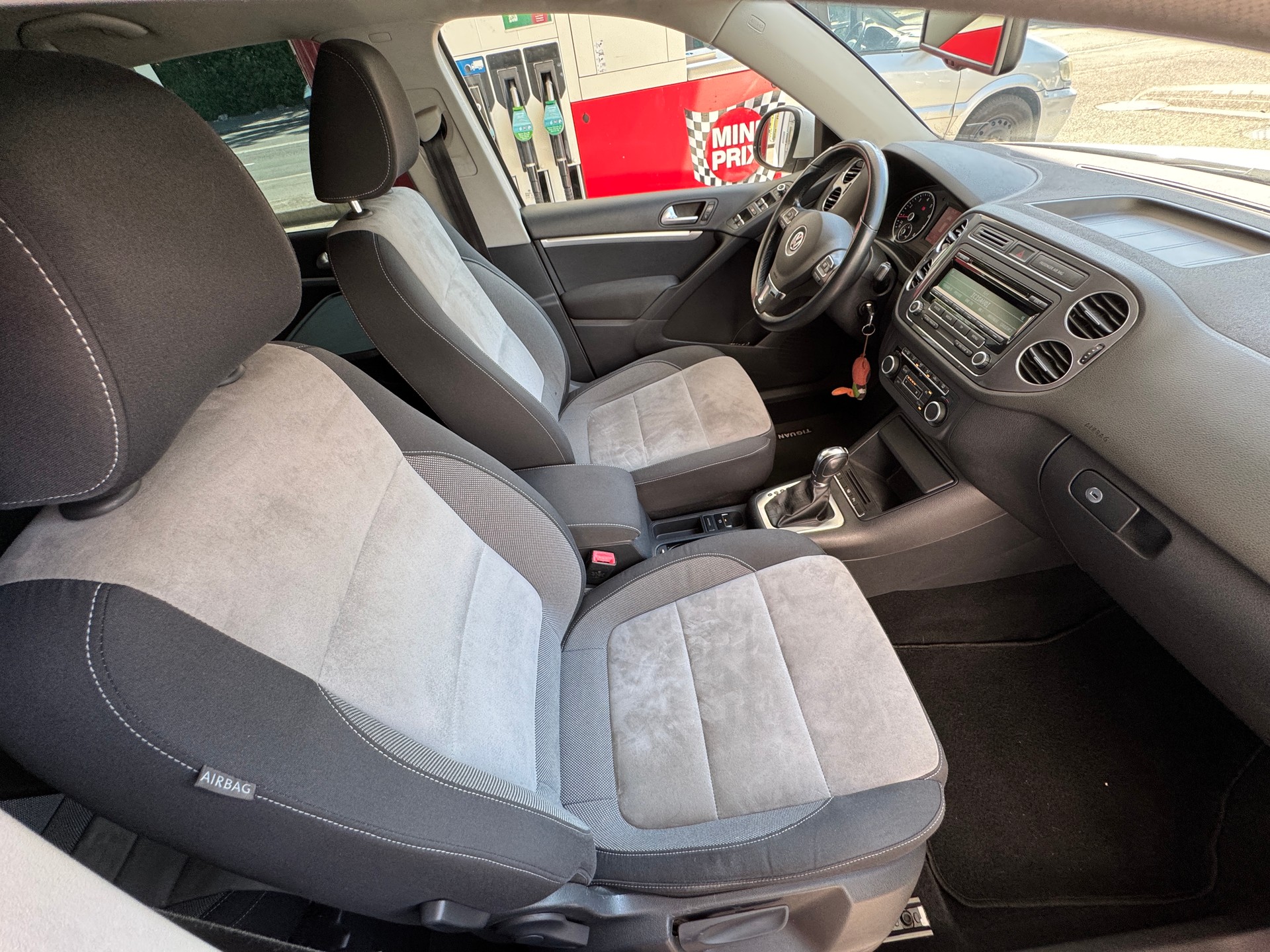 VW Tiguan 2.0 TSI Sport&Style 4Motion DSG-image-7