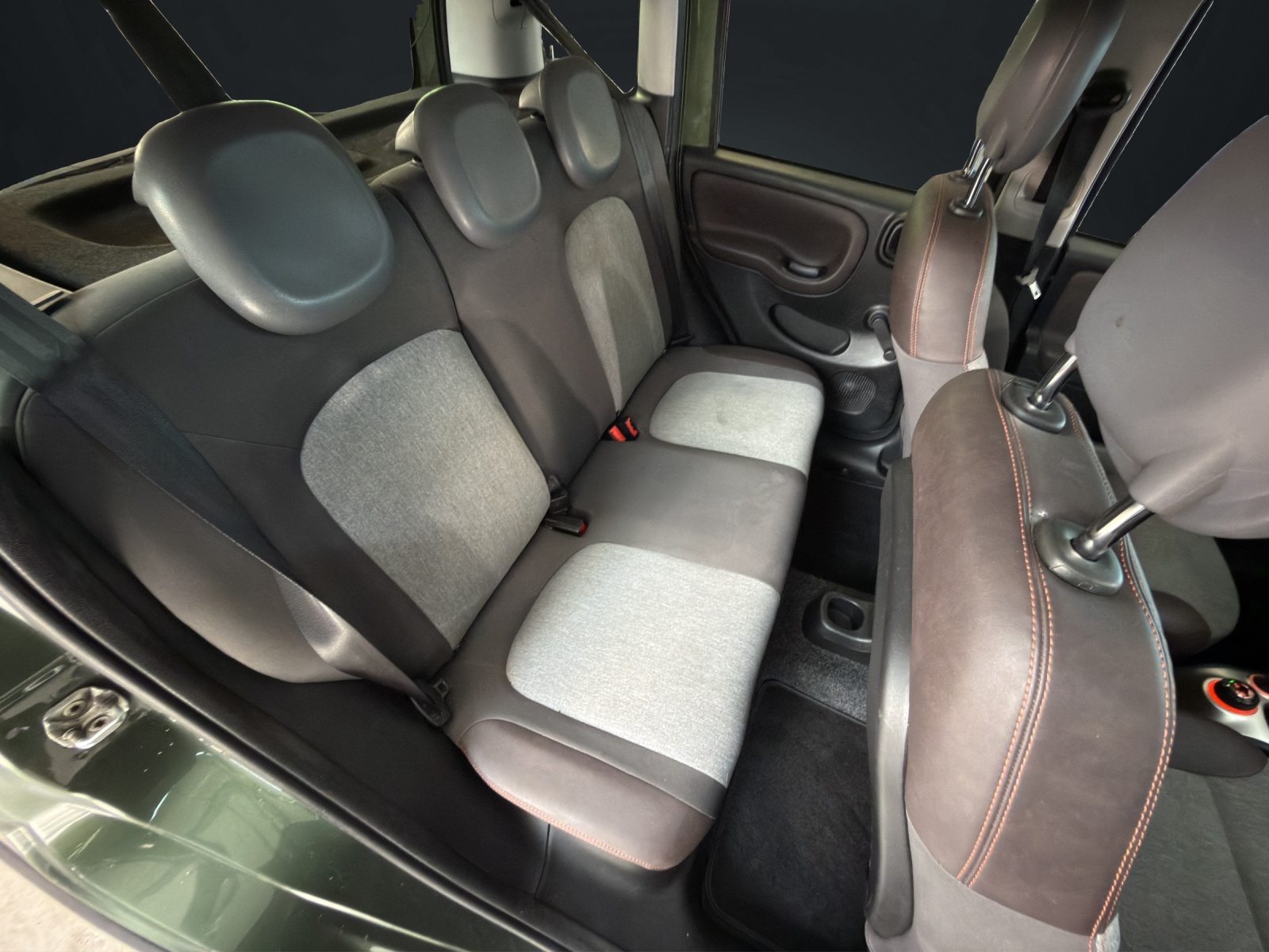 FIAT Panda 1.3 MJ Cross 4x4-image-14