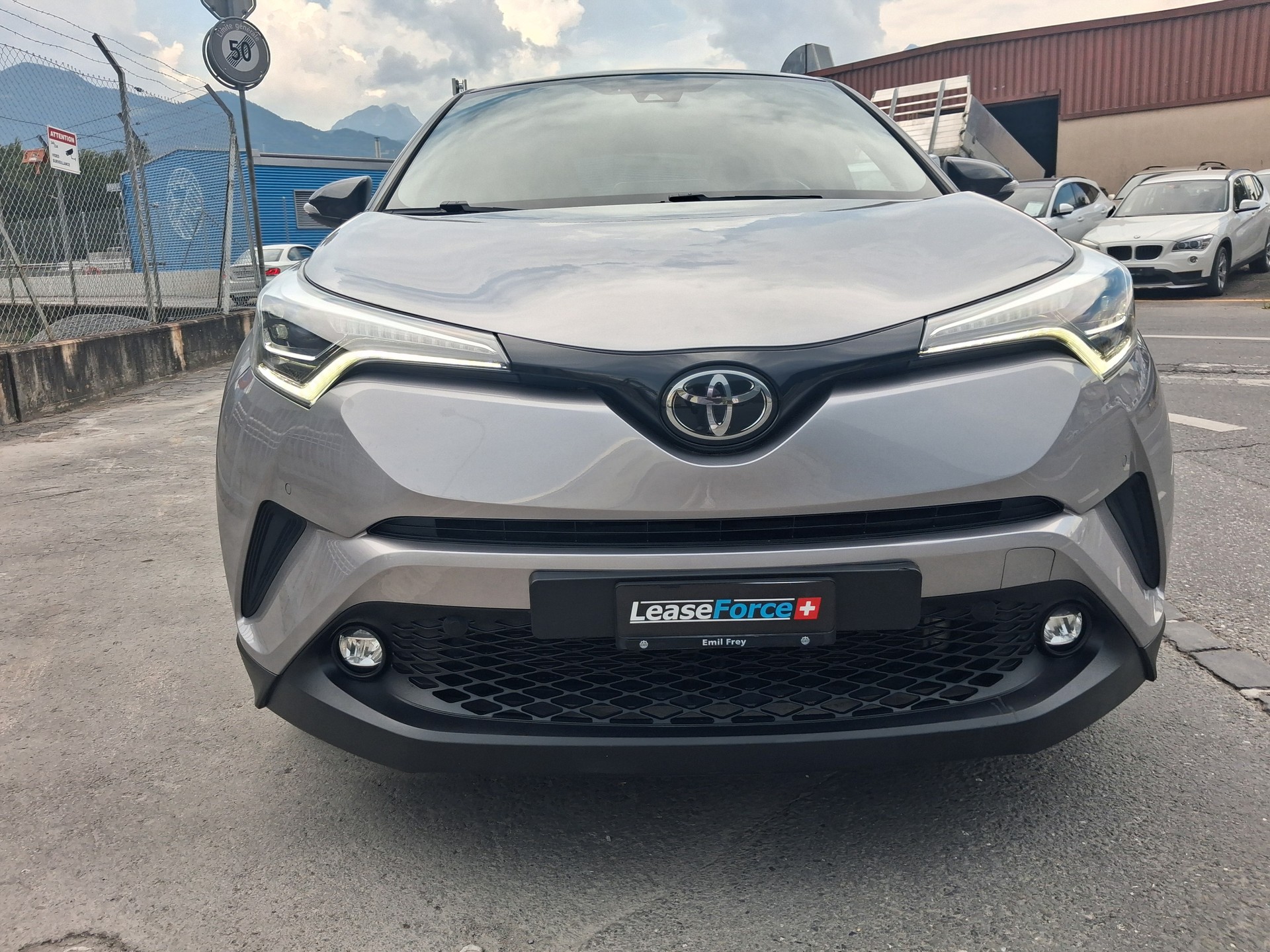 TOYOTA C-HR 1.2 Turbo Trend 4WD Multidrive S-image-4