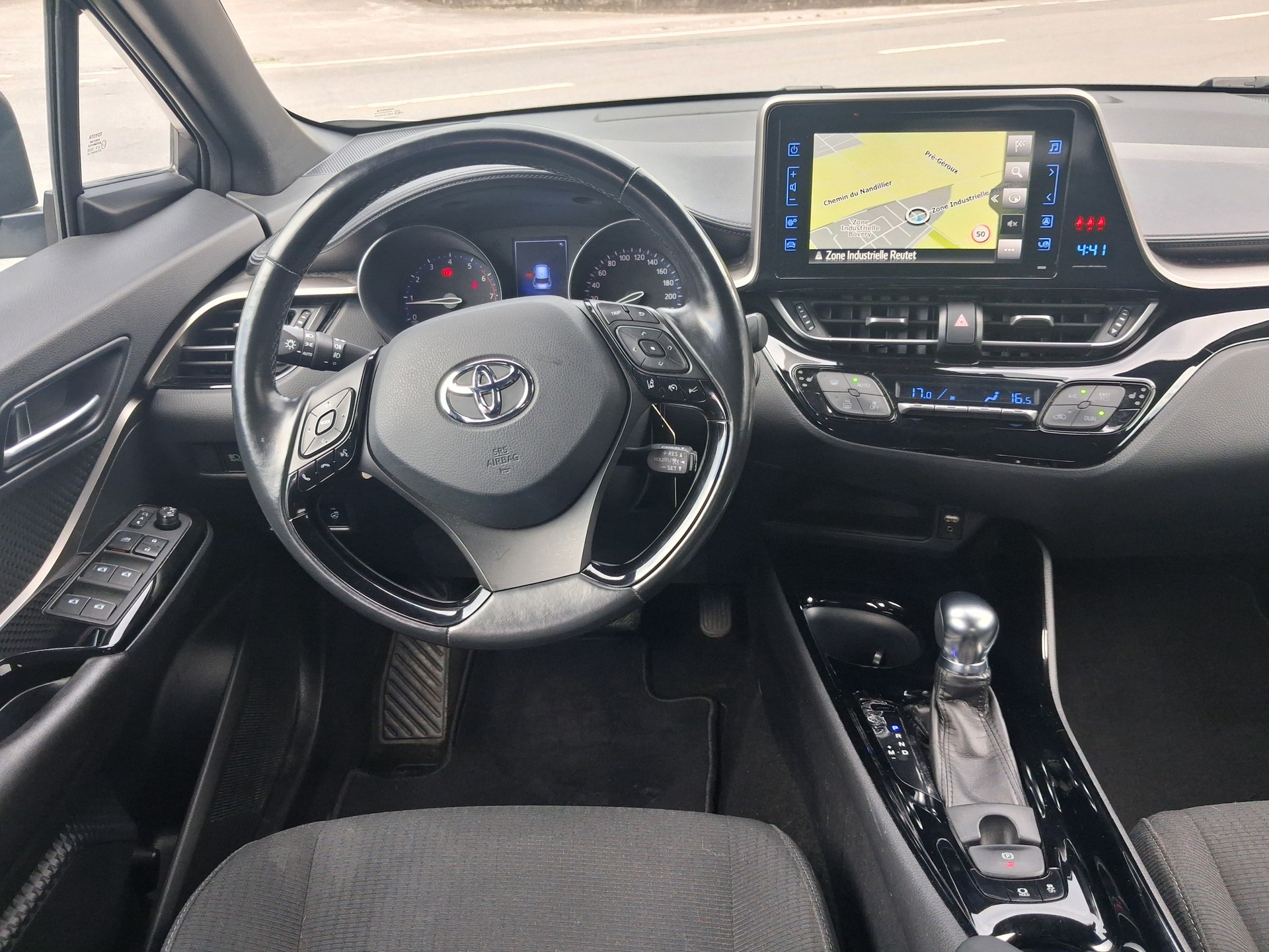 TOYOTA C-HR 1.2 Turbo Trend 4WD Multidrive S-image-7