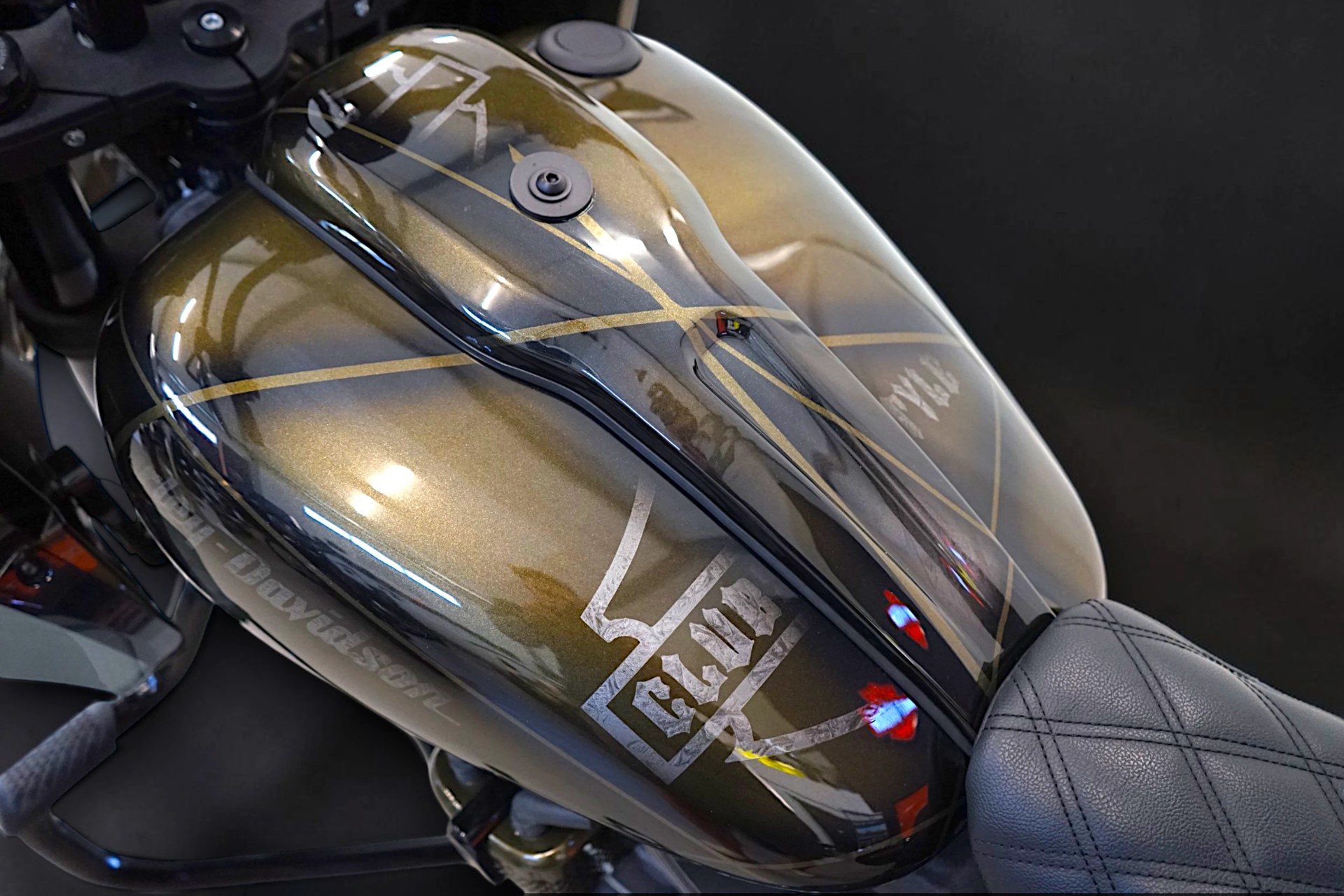 HARLEY-DAVIDSON FXLRST Low Rider ST 117-image-9