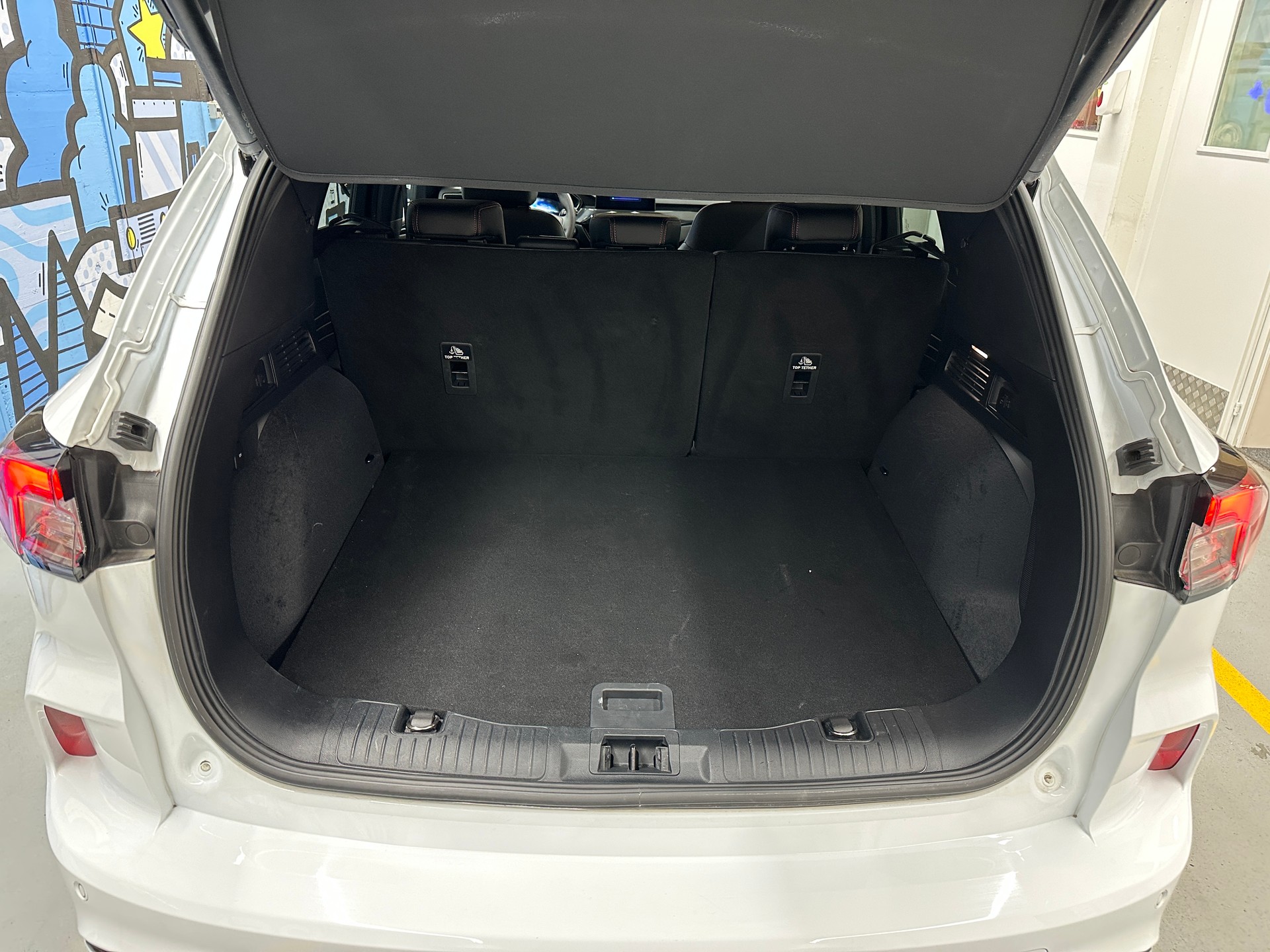FORD Kuga 2.5 FHEV ST-Line X 4WD-image-5