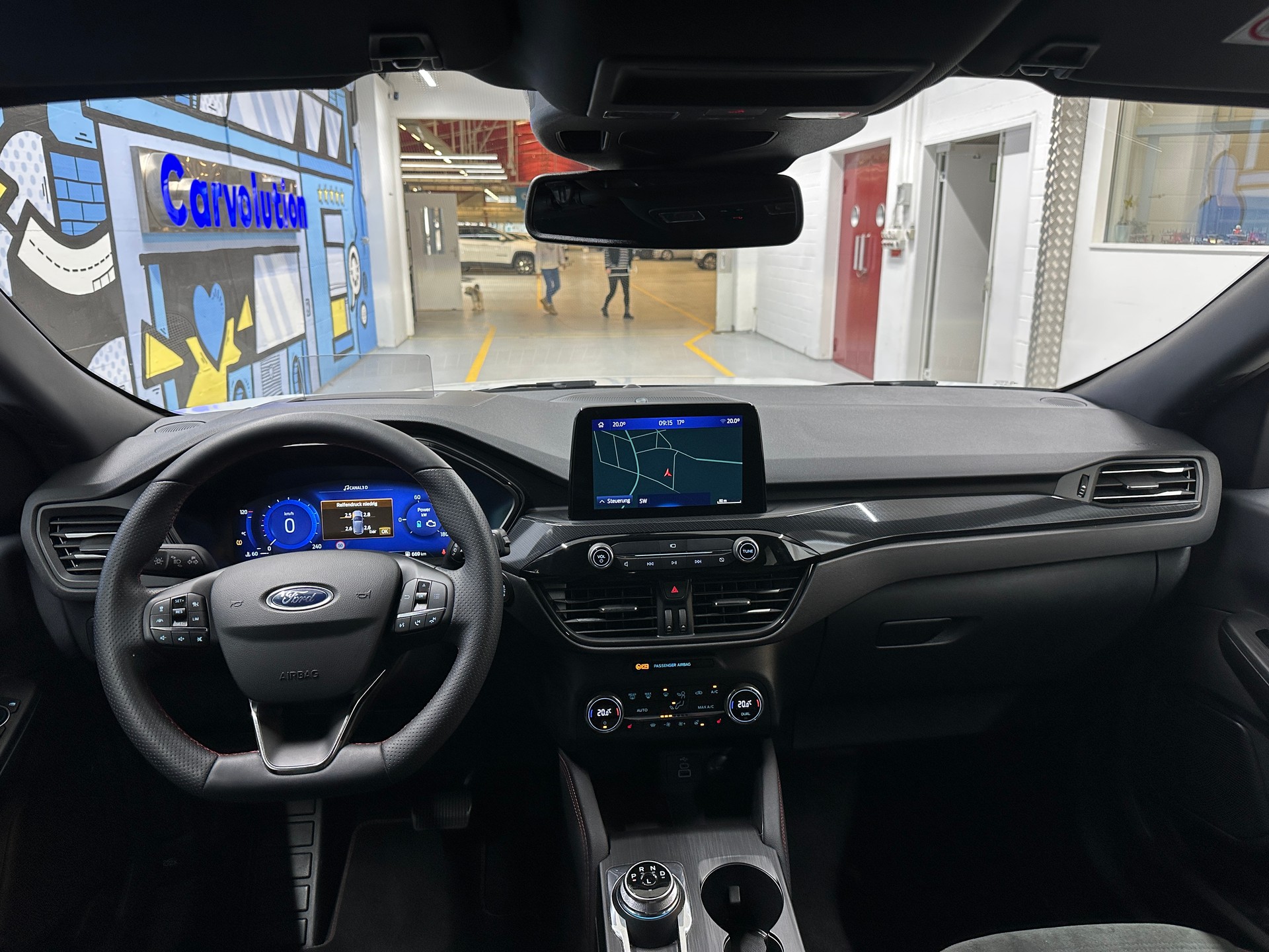 FORD Kuga 2.5 FHEV ST-Line X 4WD-image-9