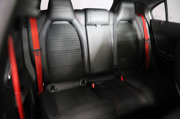 MERCEDES-BENZ A 45 AMG 4Matic-image-10