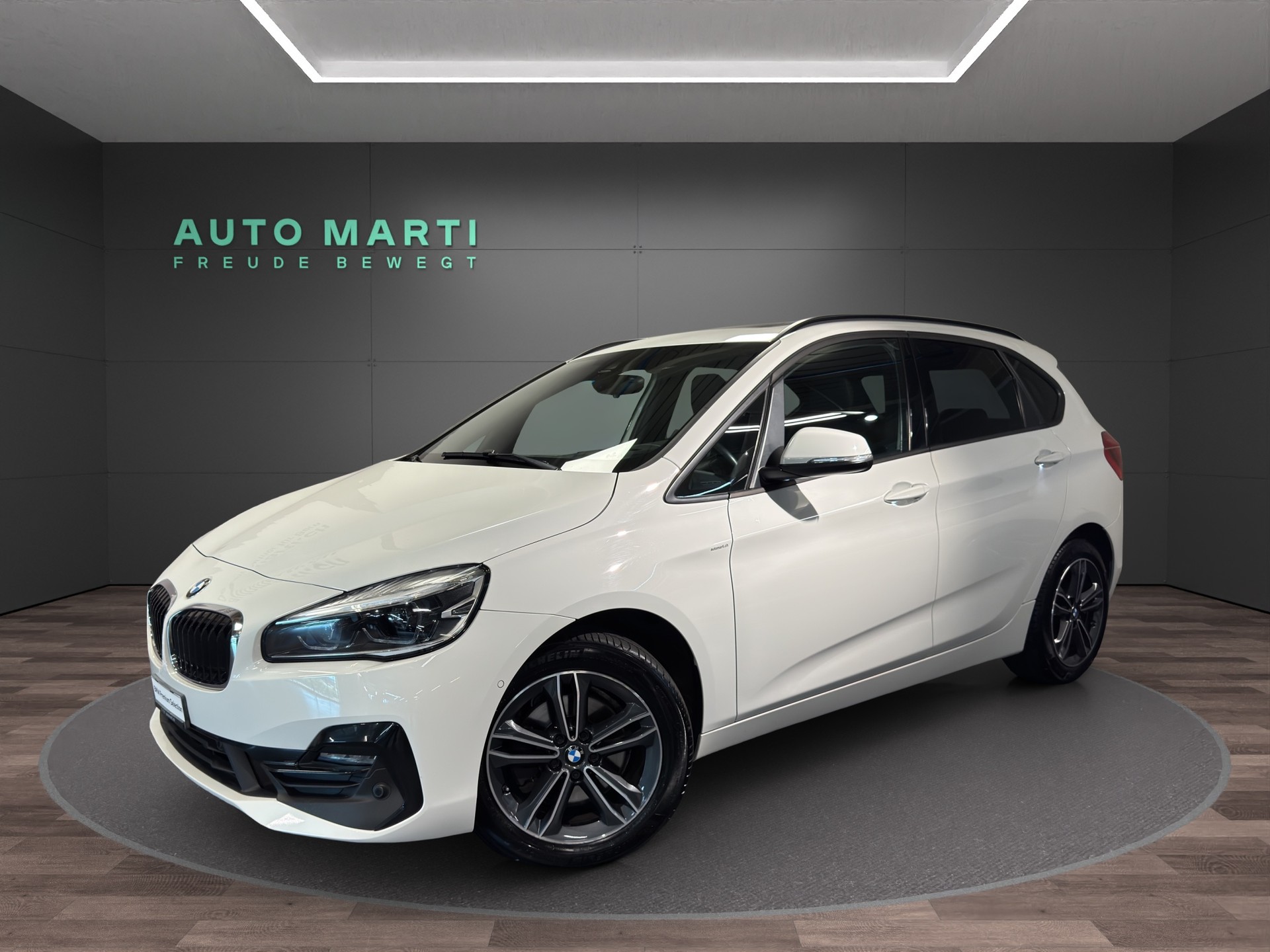BMW 218d xDrive Active Tourer Sport Line-image-0