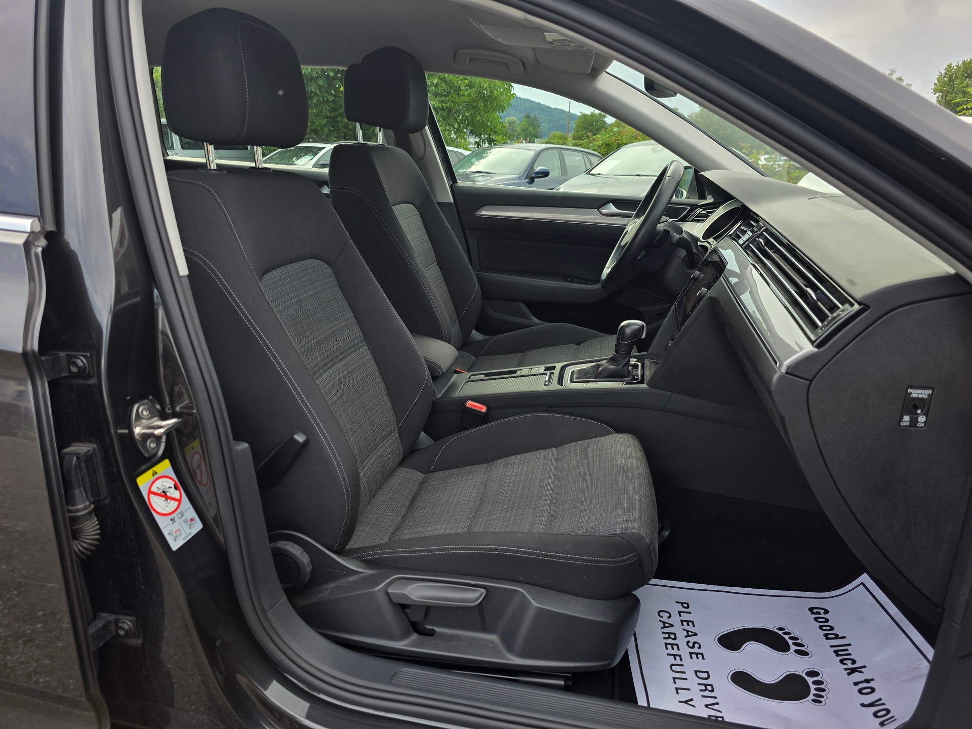 VW Passat 2.0 TDI BMT Business DSG * CH-Fahrzeug *-image-17