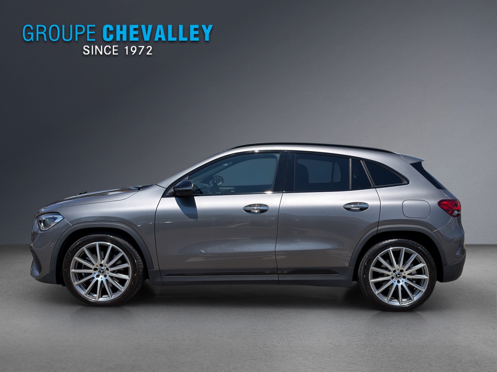 MERCEDES-BENZ GLA 250 4Matic AMG Line 8G-DCT-showroom-element-2