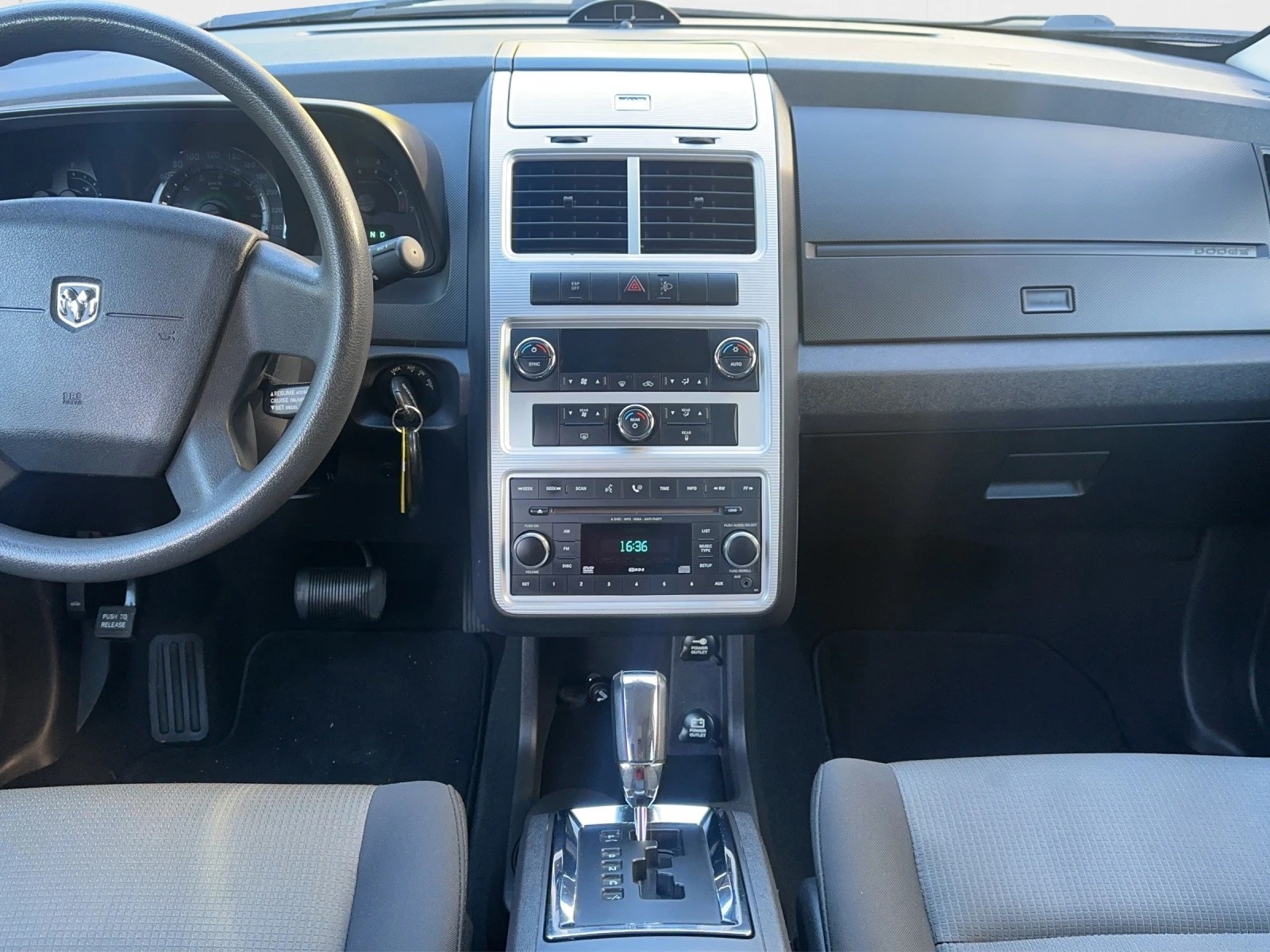 DODGE Journey 2.4 SE-image-12