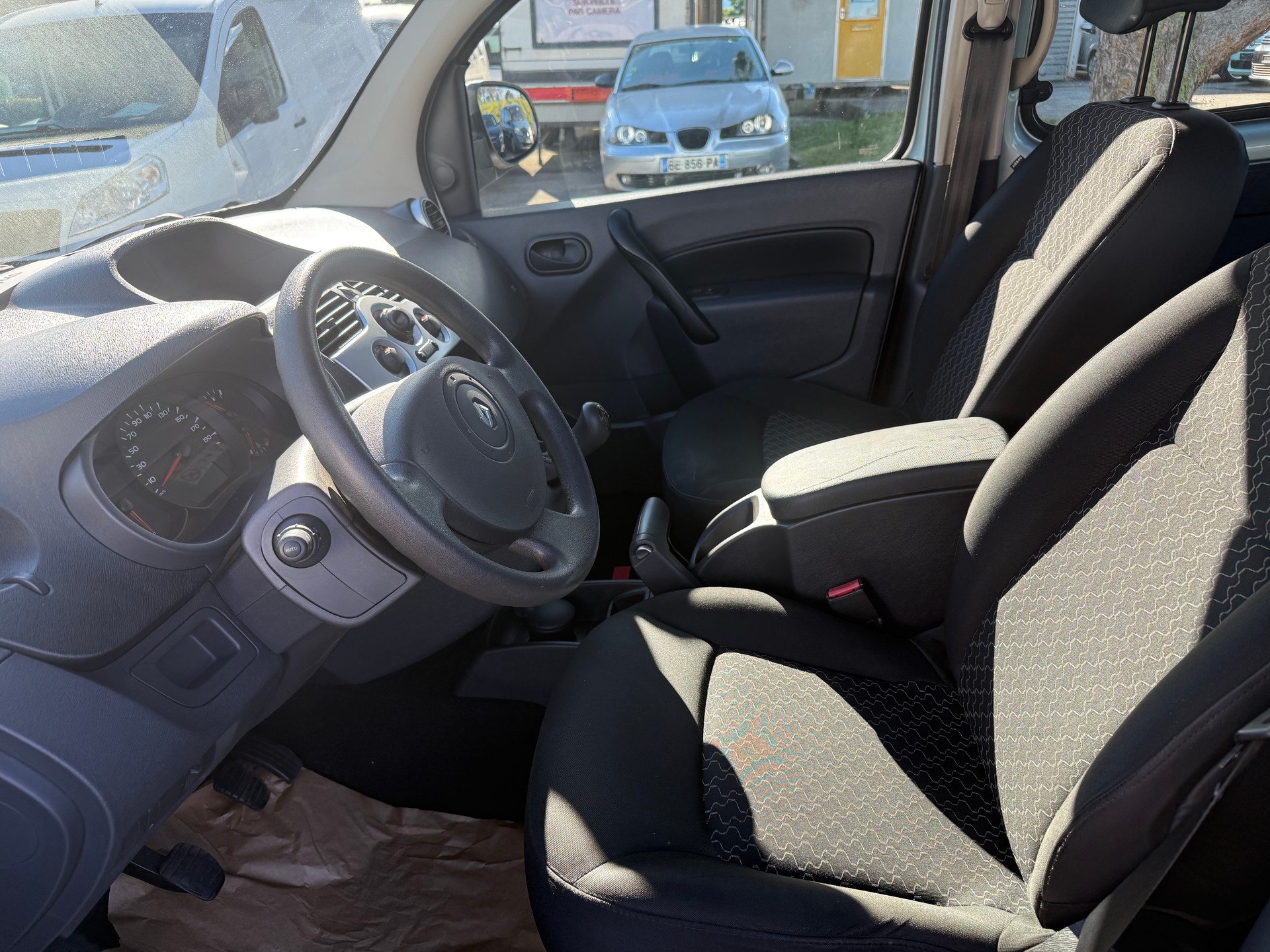 RENAULT Kangoo 1.6 16V Authentique-image-10