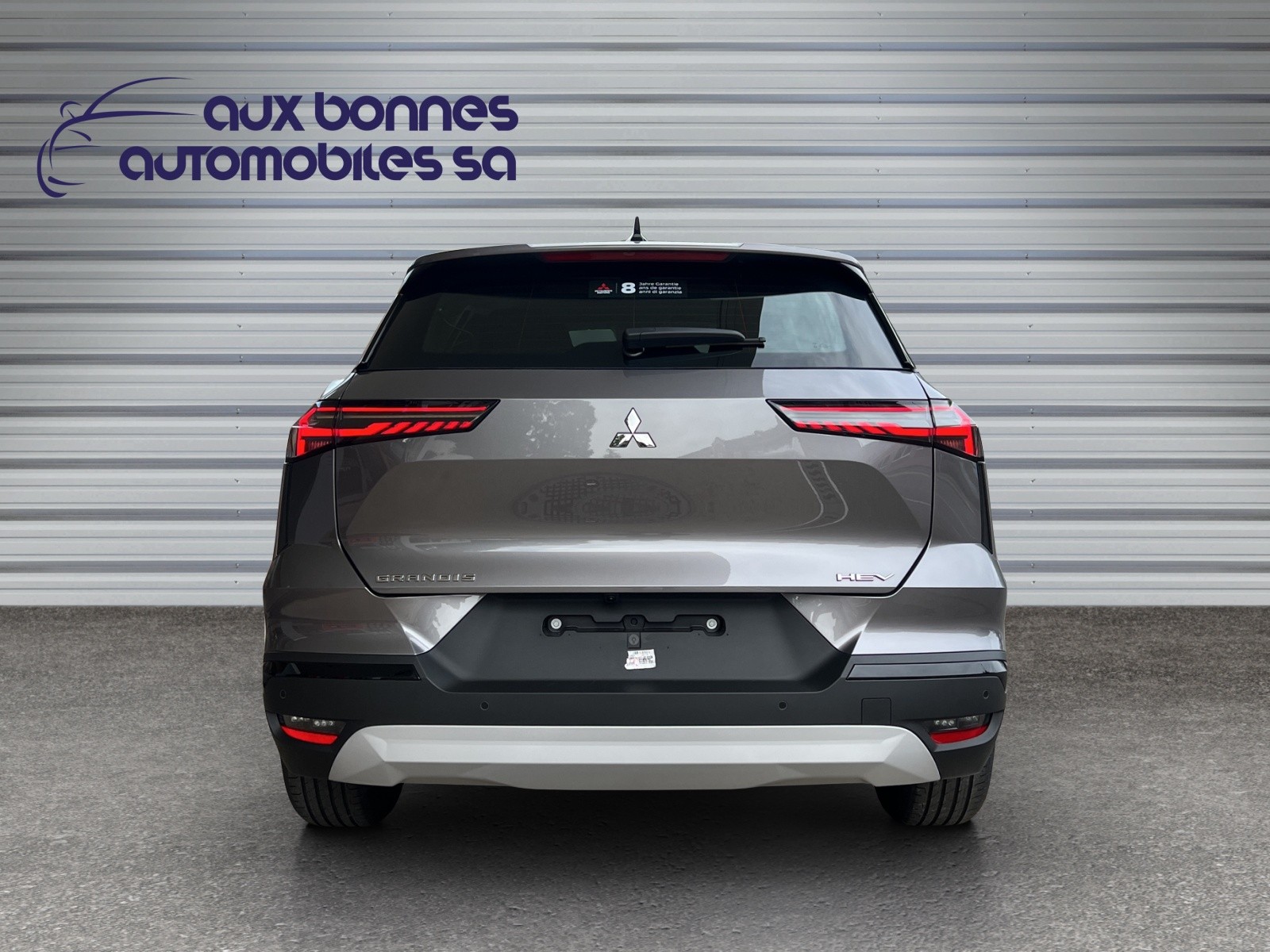 MITSUBISHI Grandis 1.8 HEV Invite-image-7