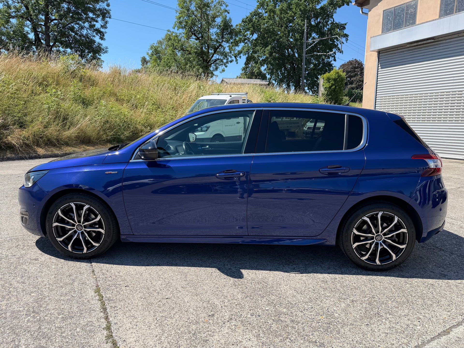 PEUGEOT 308 1.2 THP GT Line Automatic-image-1