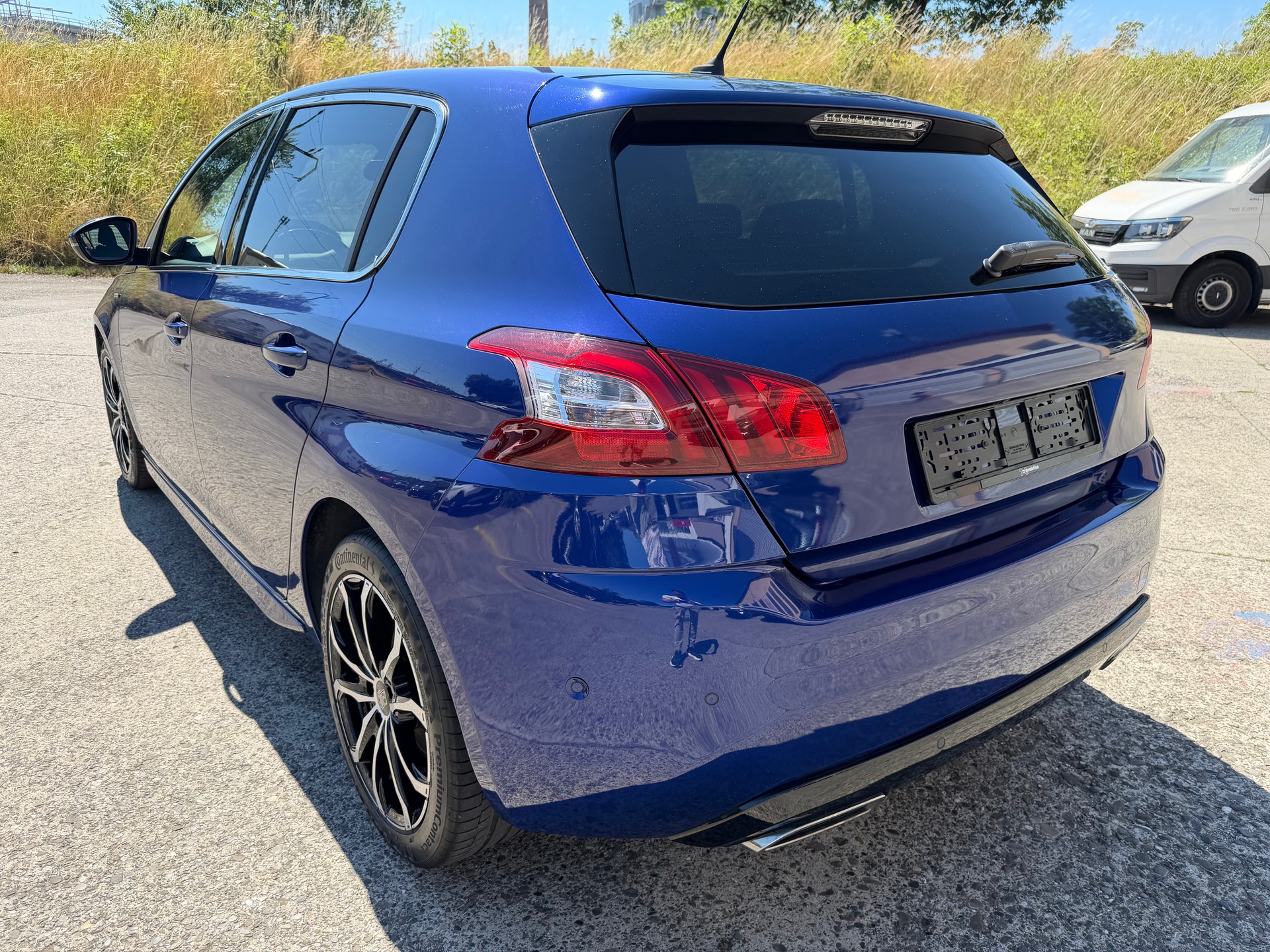 PEUGEOT 308 1.2 THP GT Line Automatic-image-2