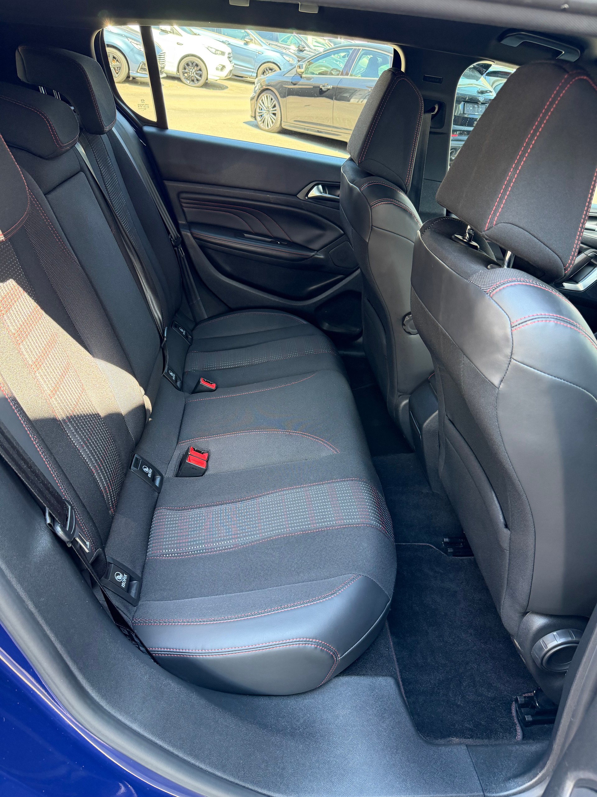 PEUGEOT 308 1.2 THP GT Line Automatic-image-13