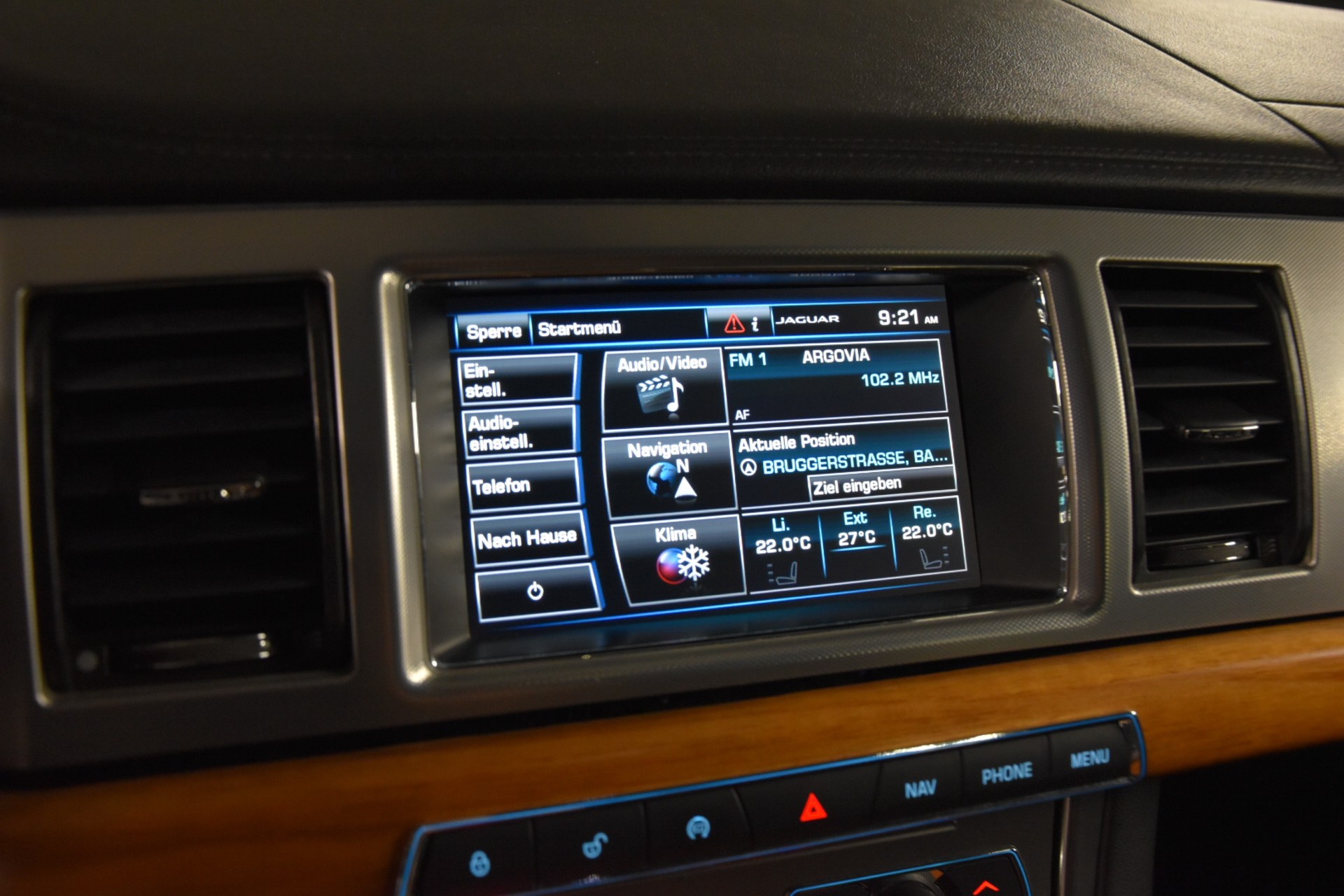 JAGUAR XF Sportbrake 3.0d S V6-image-16