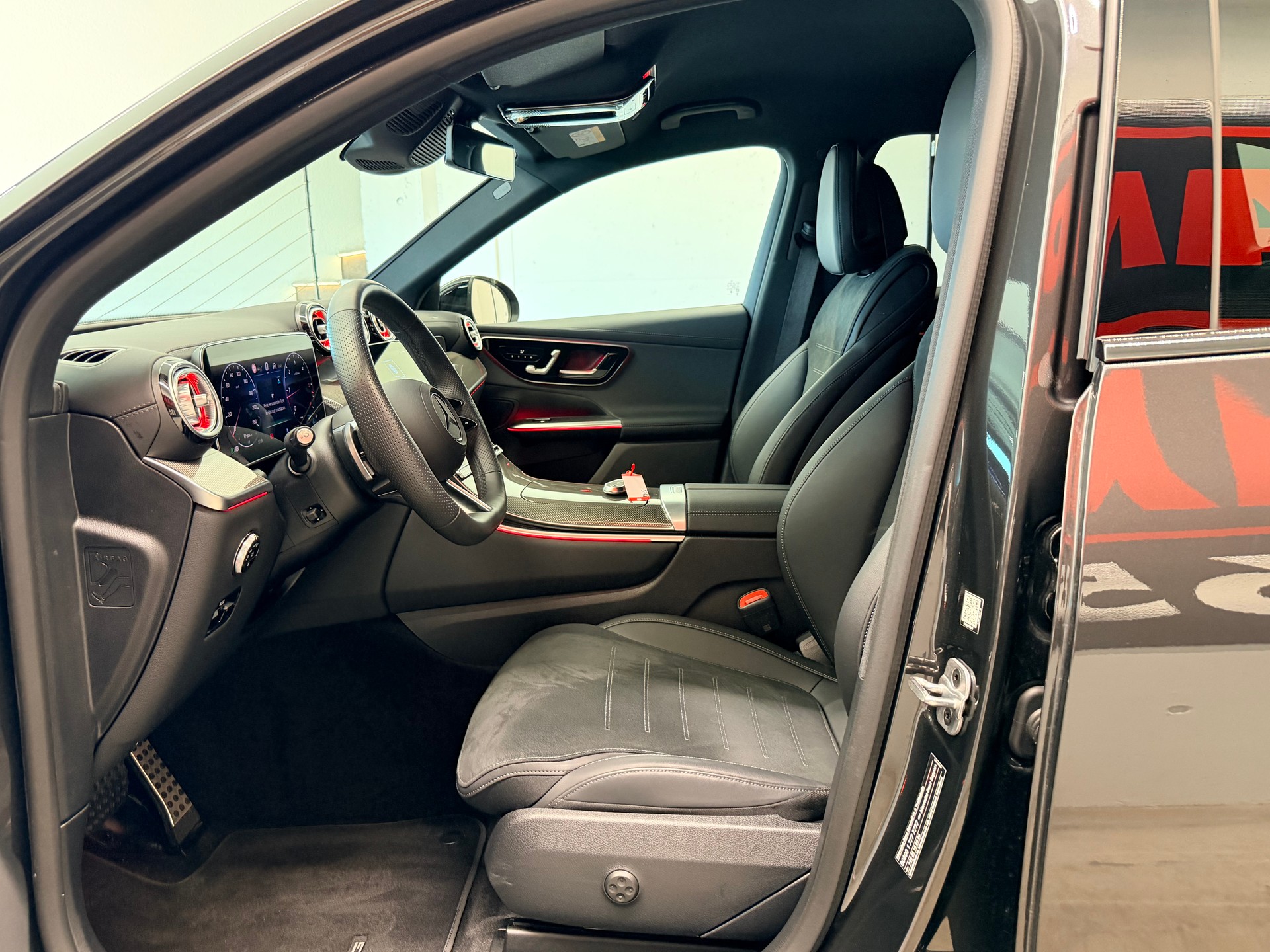 MERCEDES-BENZ GLC 300 d 4Matic 9G-Tronic-image-14