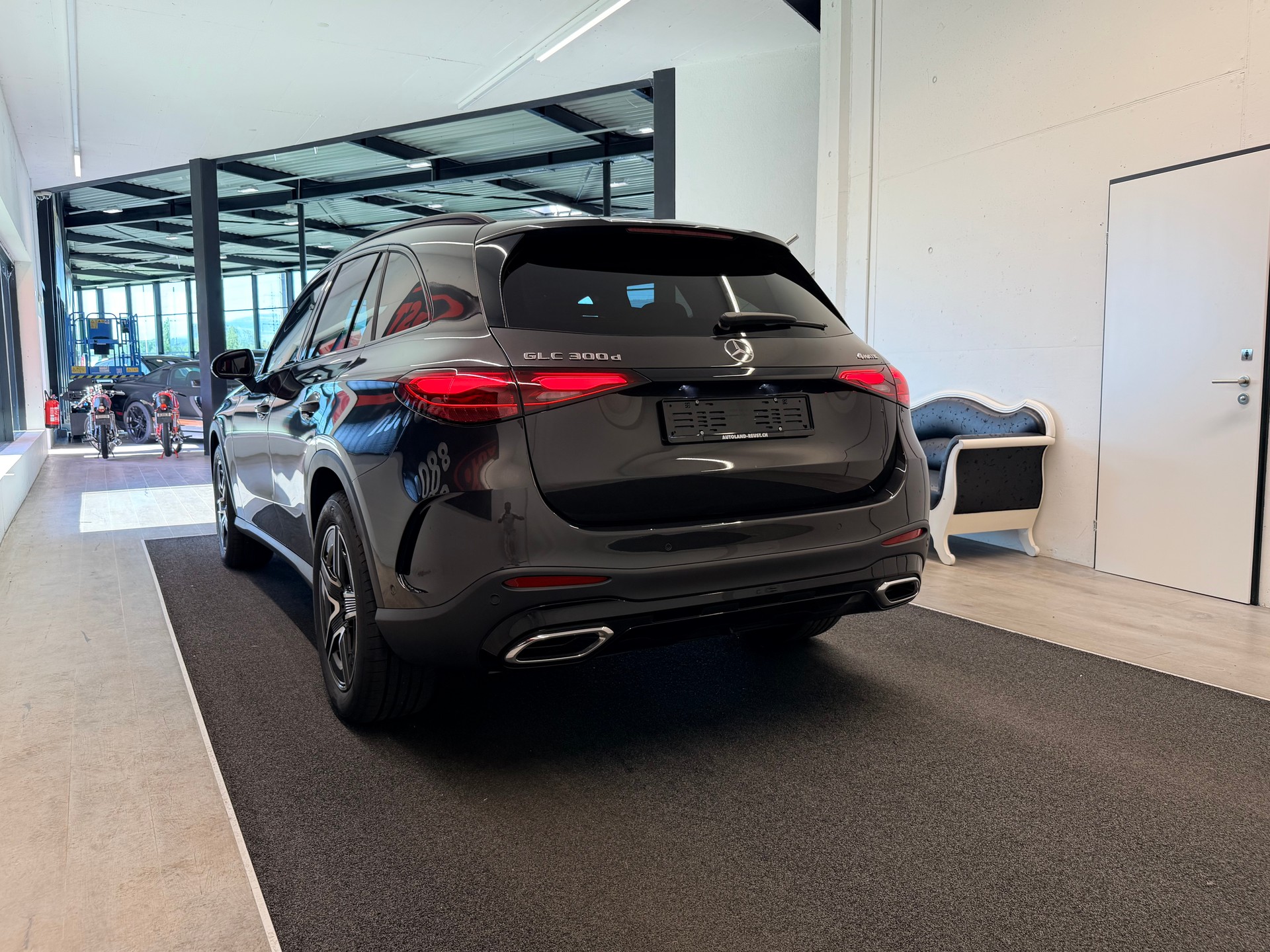 MERCEDES-BENZ GLC 300 d 4Matic 9G-Tronic-image-7